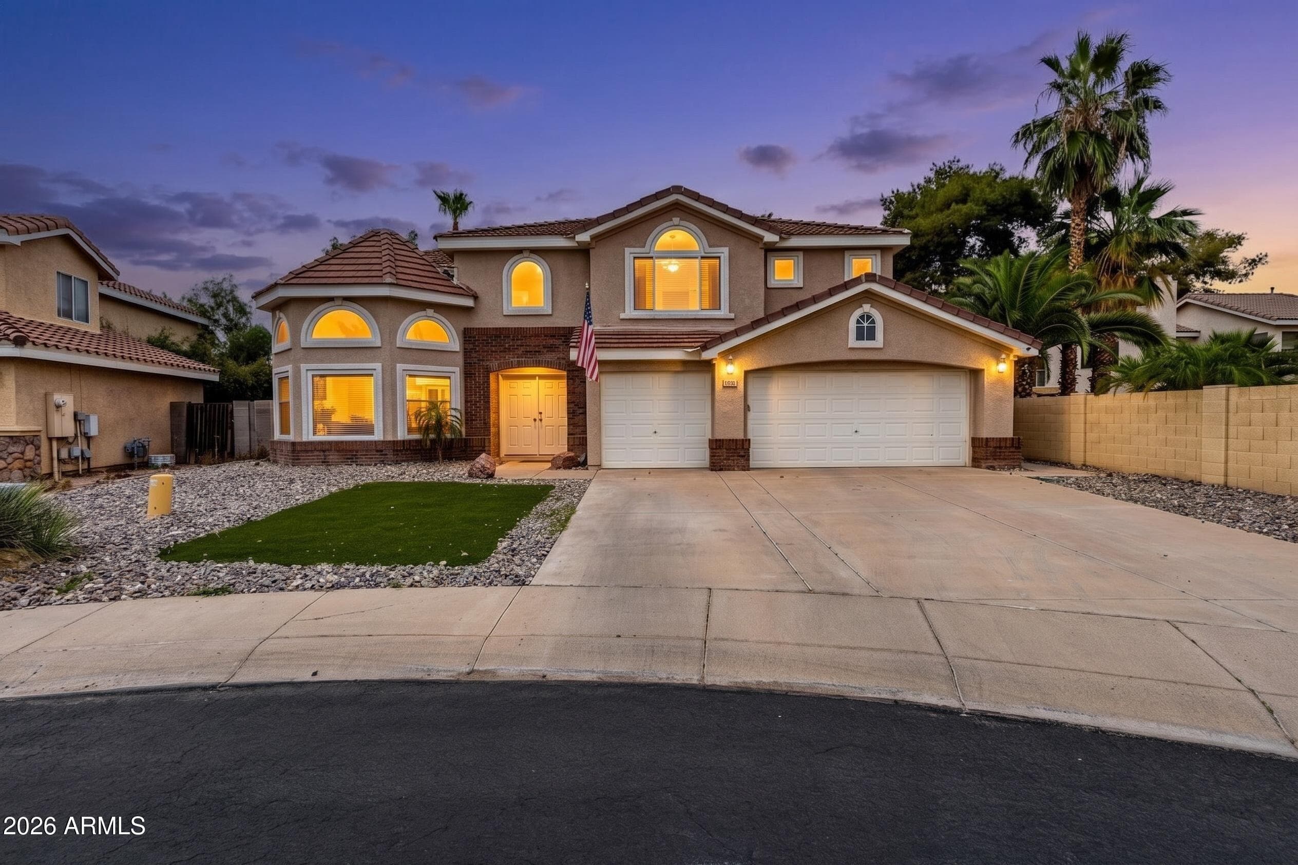 1114 N Whipple Ct — photo 2