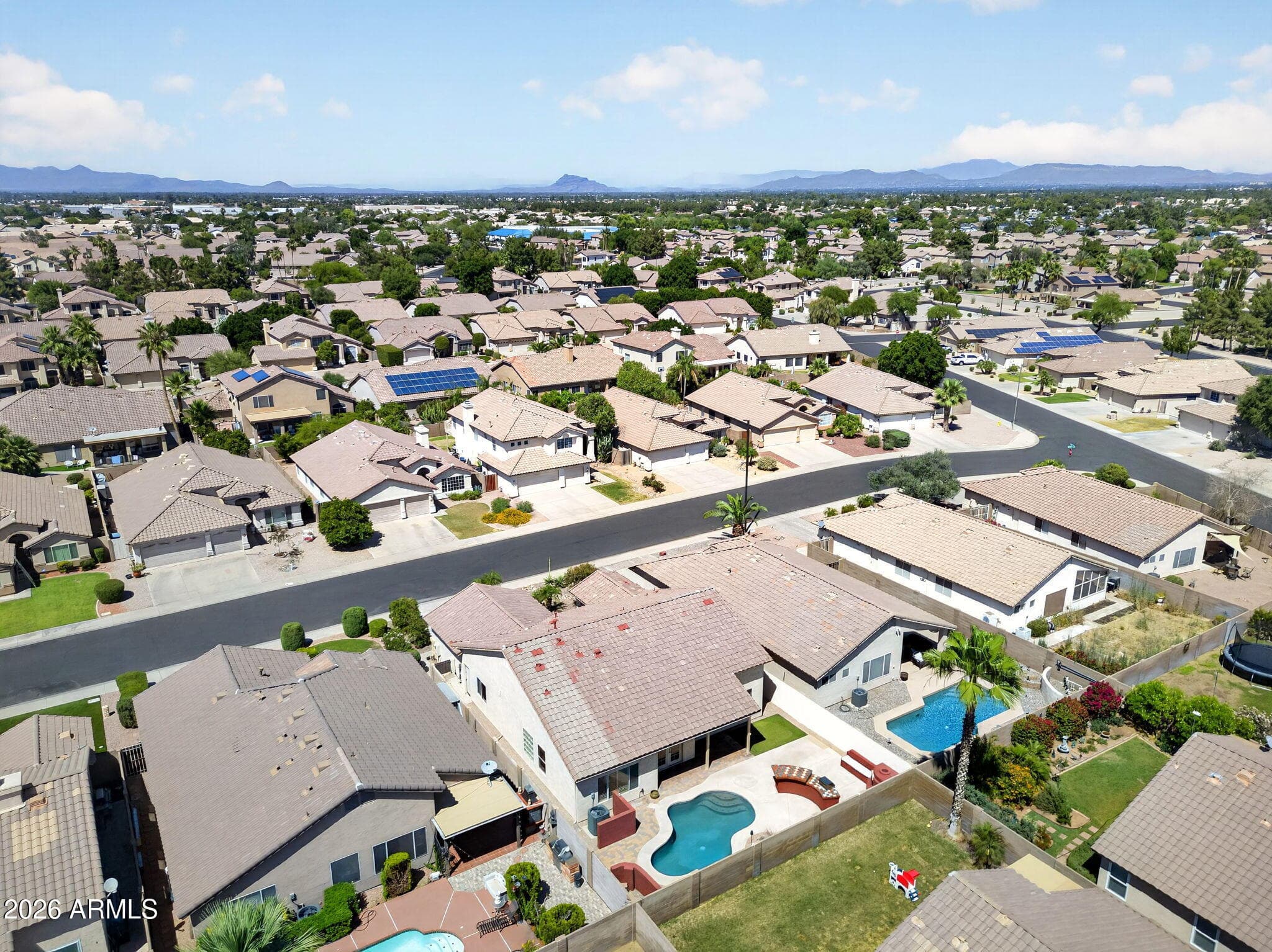 643 W Douglas Ave — photo 56