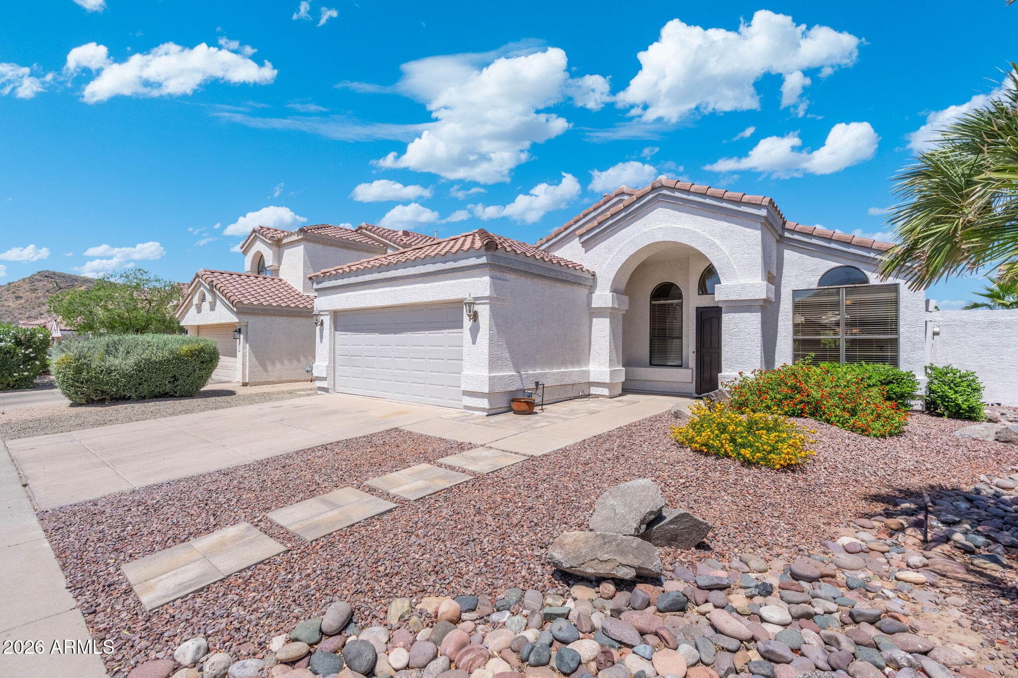 4008 W Tonopah Dr — photo 2