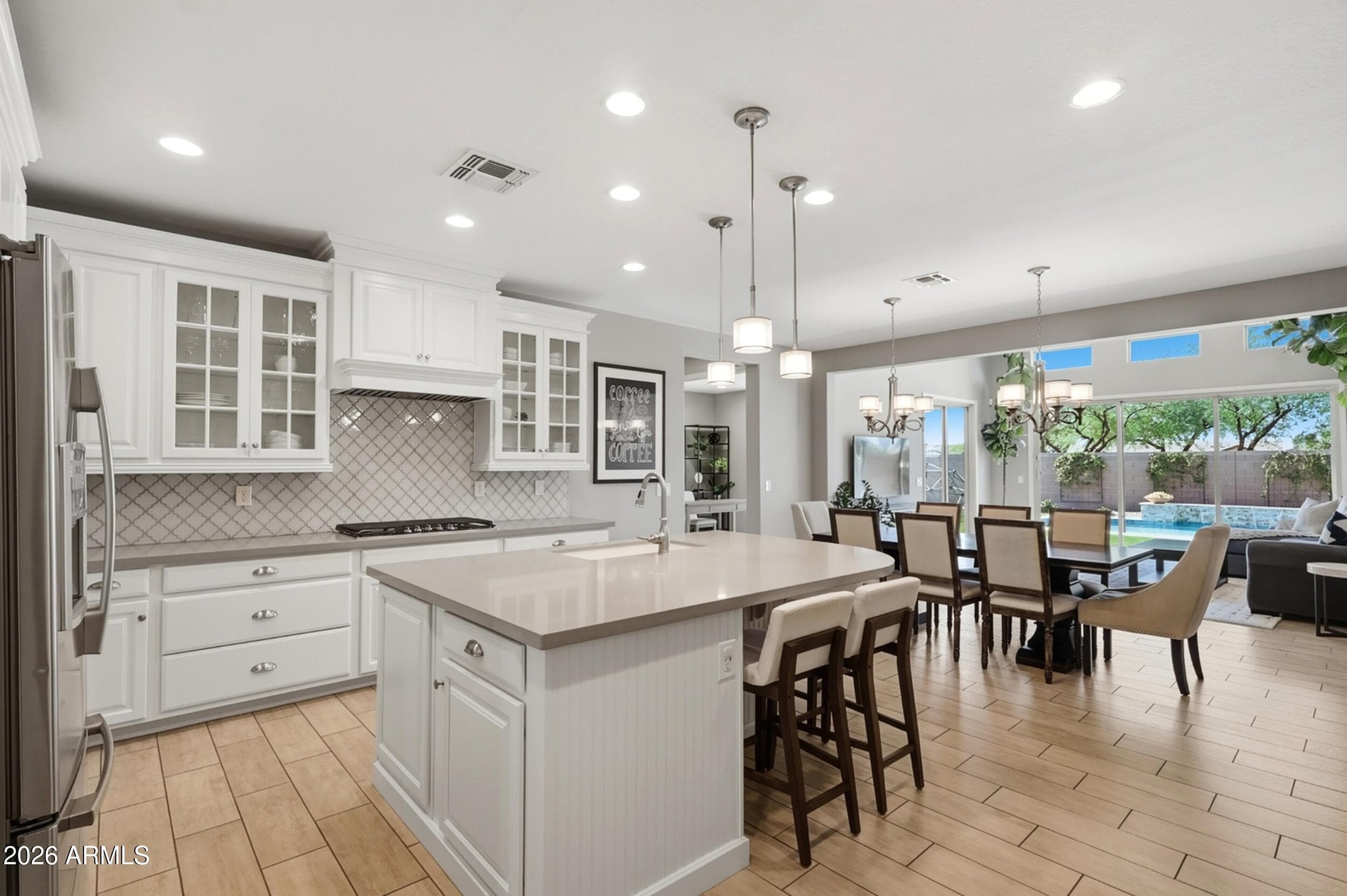 8963 W Seldon Ln — photo 2