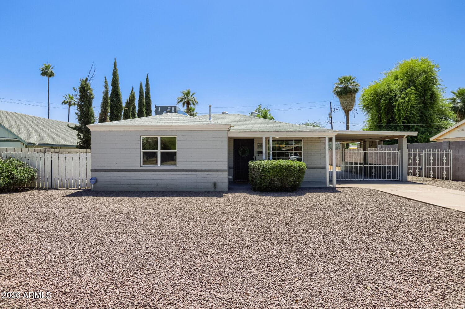 1809 W Heatherbrae Dr — photo 1