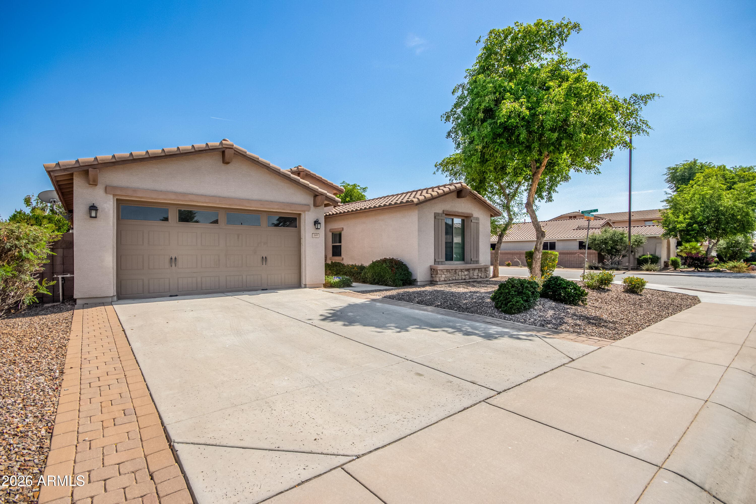 2695 E RAKESTRAW LN - Photo 2
