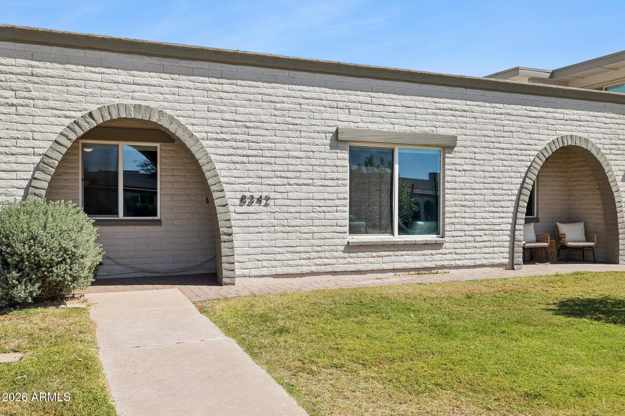 8342 E Keim Dr — photo 1