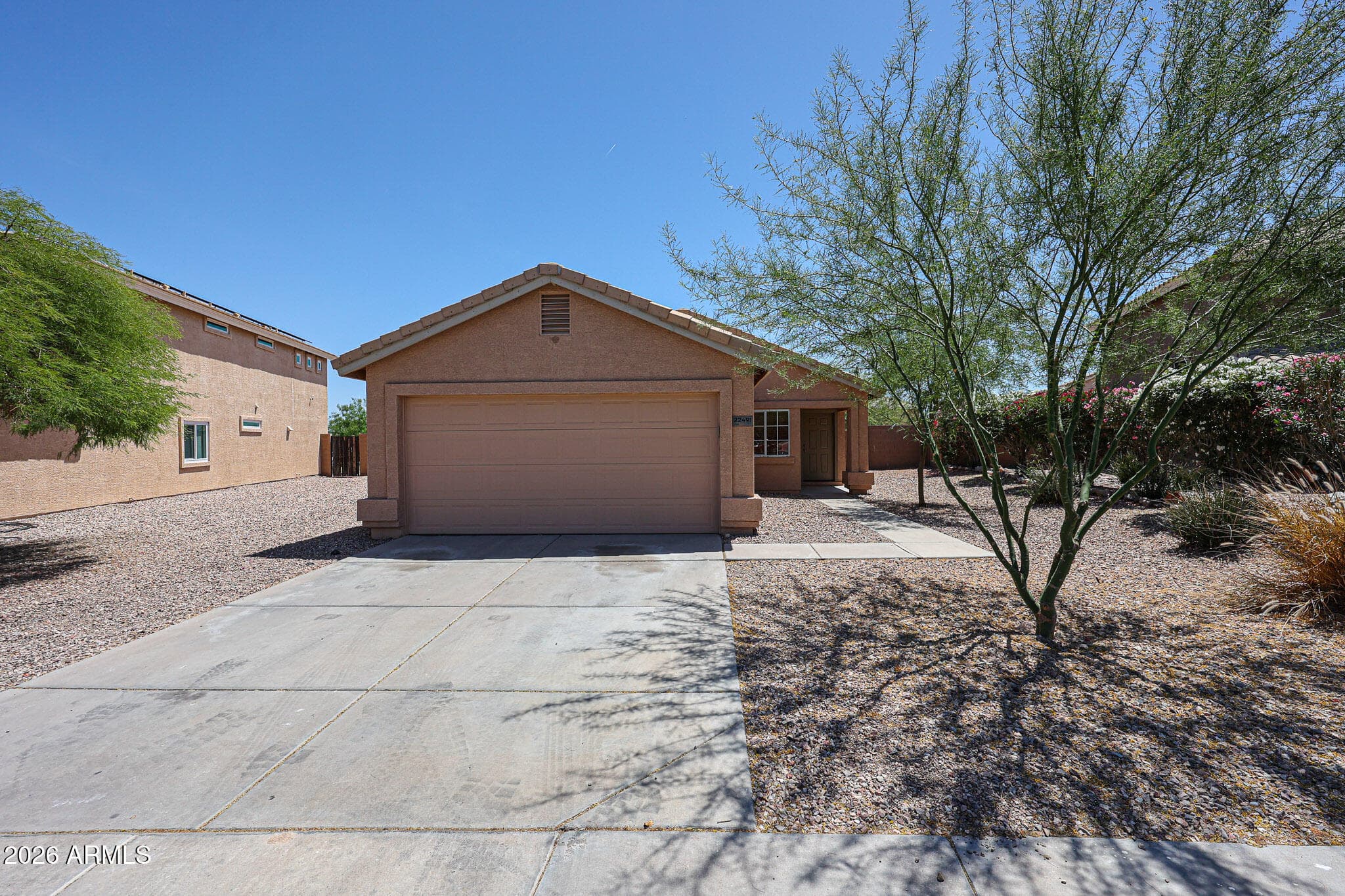 22491 W Hadley St — photo 2