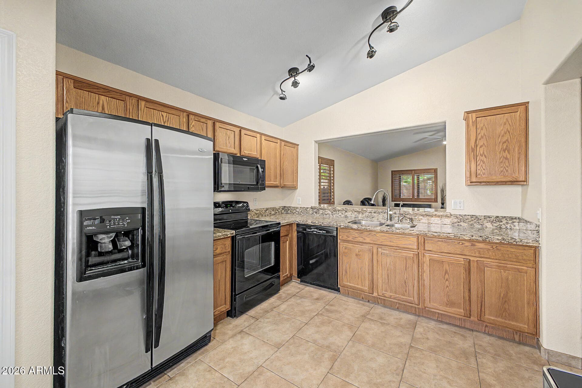10113 E Osage Ave — photo 2