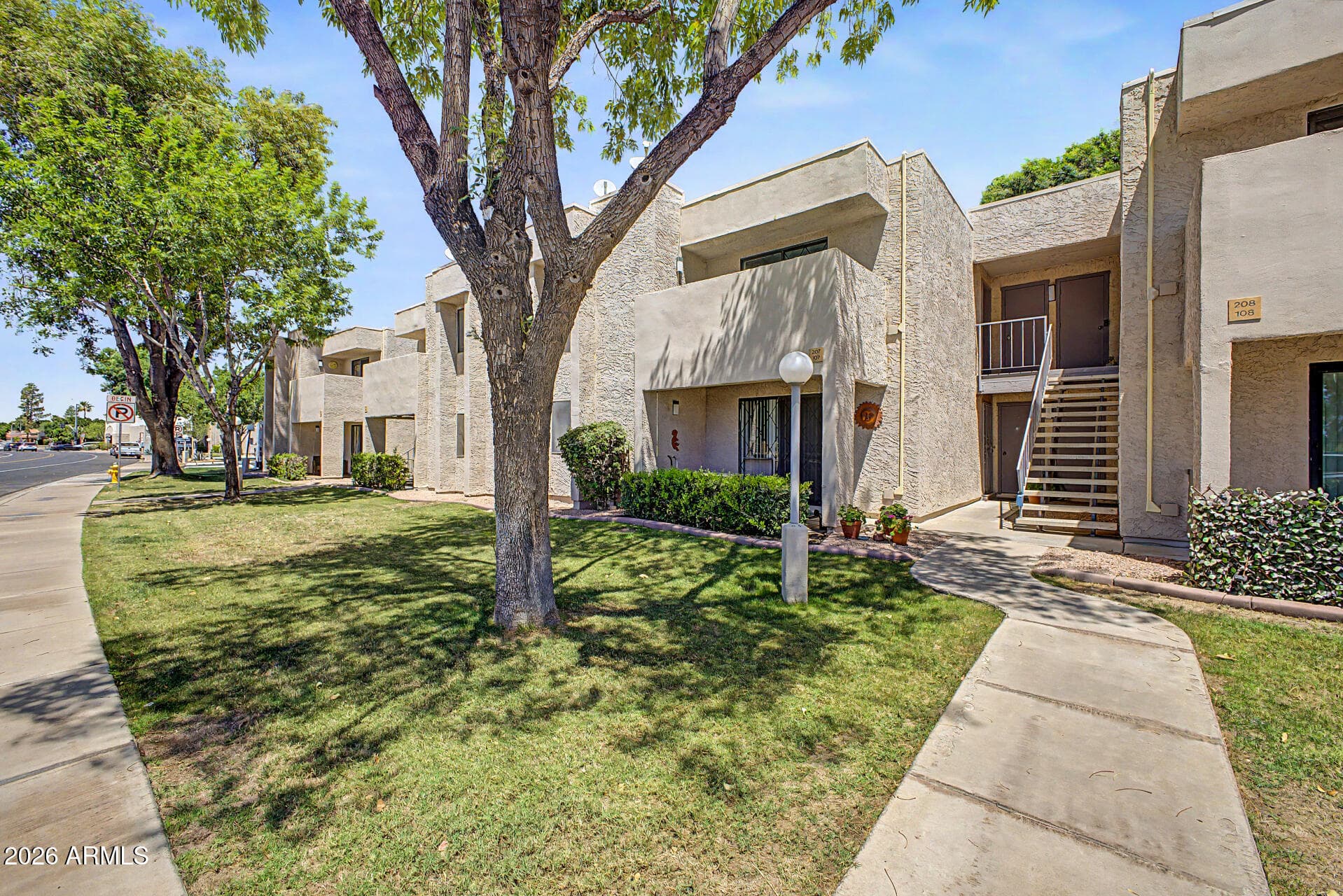 1920 W Lindner Ave 107 — photo 1