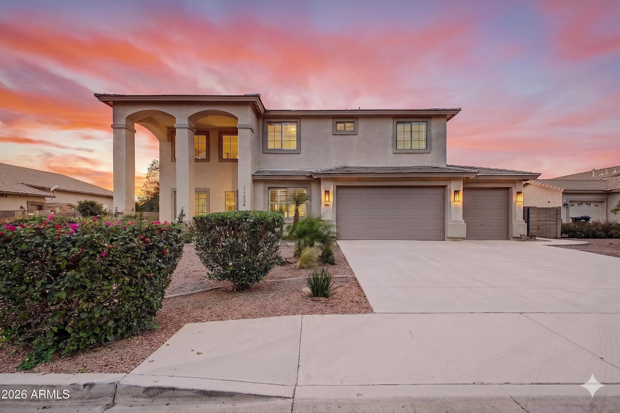 15238 W Becker Ln — photo 2