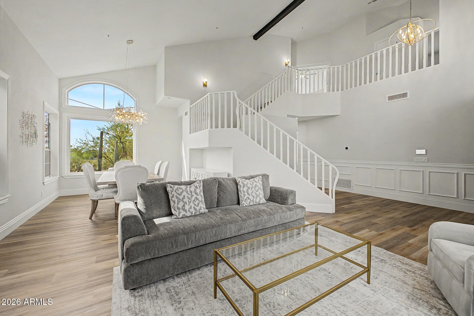 8757 E Lariat Ln — photo 2