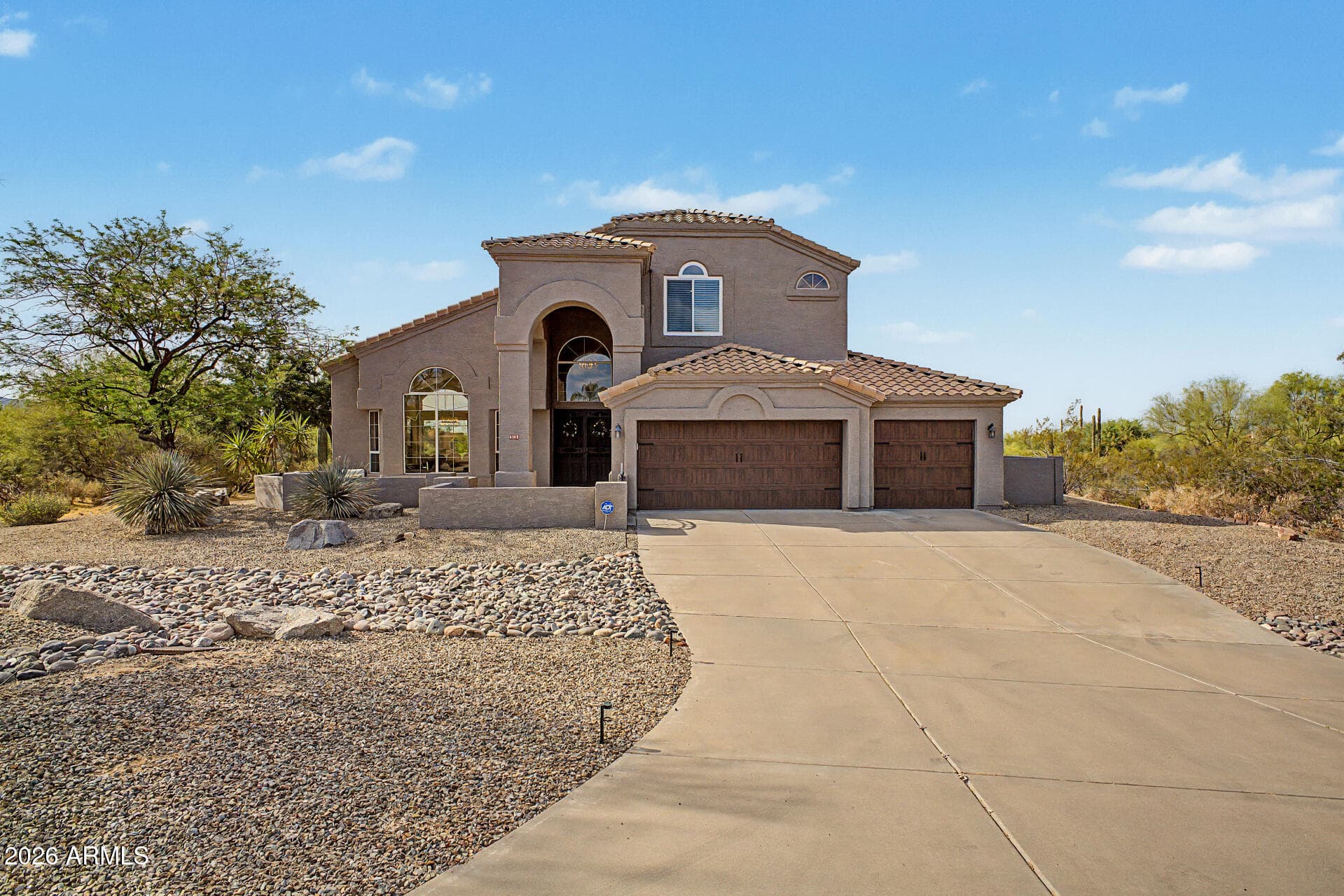 8757 E Lariat Ln — photo 1