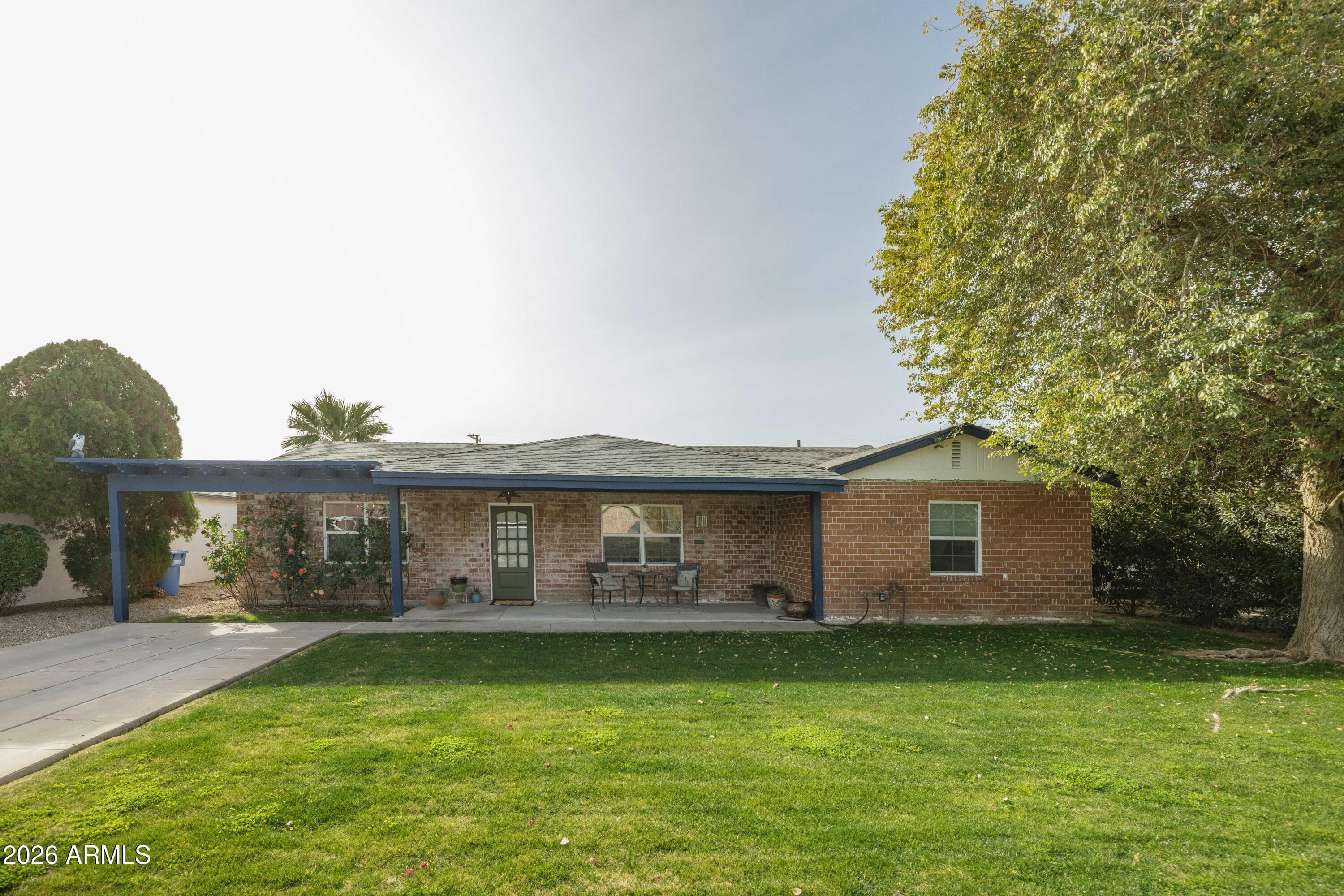 2111 W Mulberry Dr — photo 1
