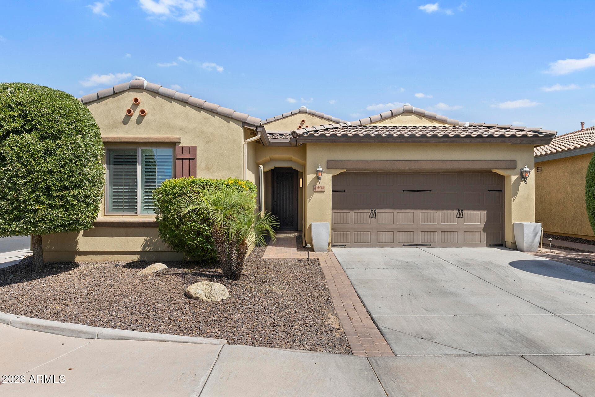 4404 E Hartford Ave — photo 2