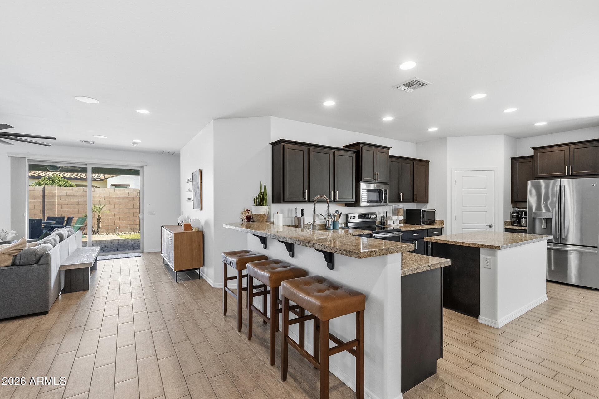 4404 E Hartford Ave — photo 1