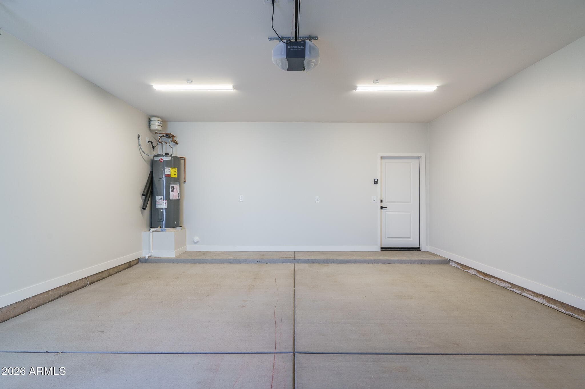 2601 E Clarendon Ave 14 — photo 33