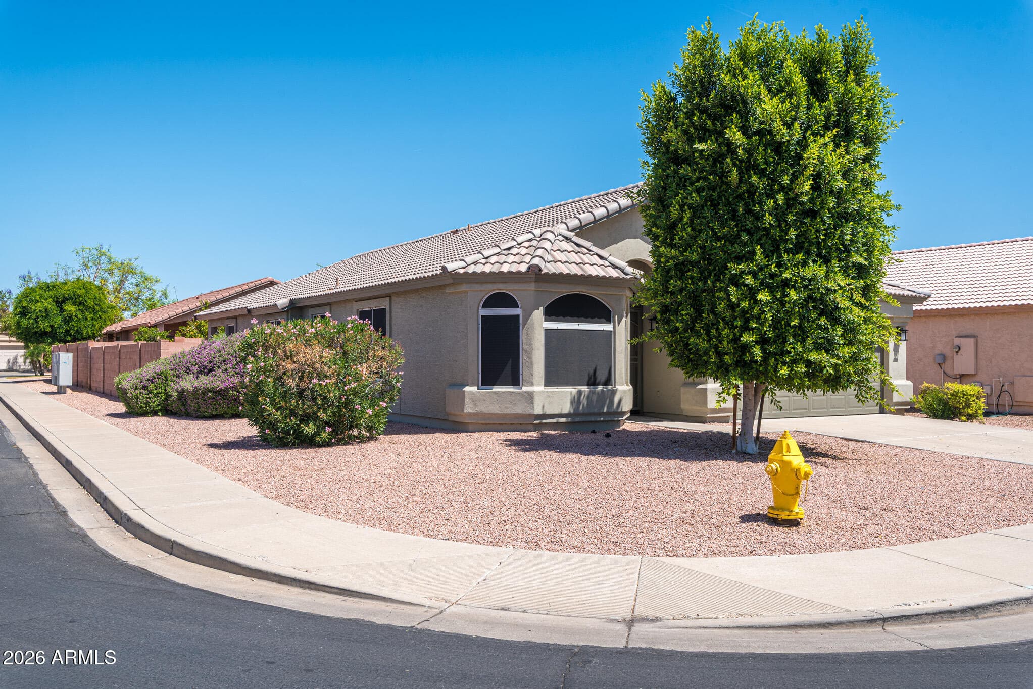6794 W Del Mar Ln — photo 2