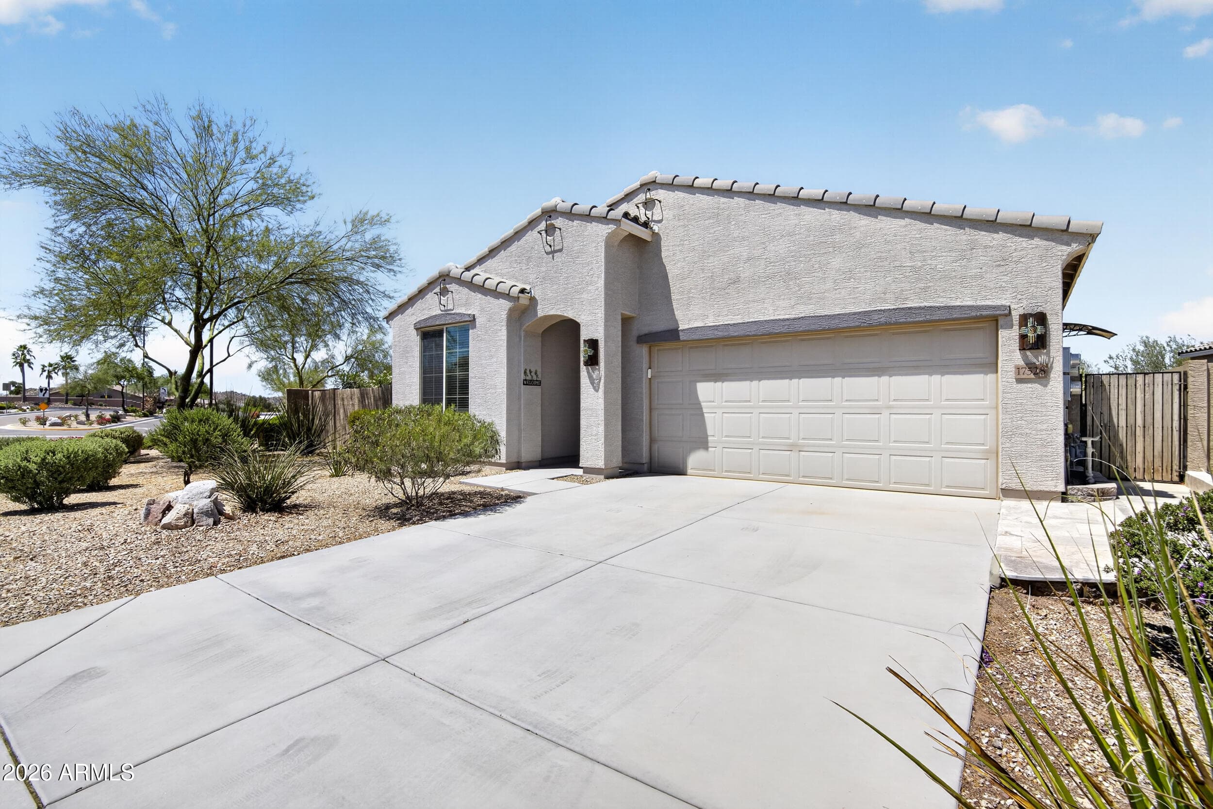 17528 W Polaris Dr — photo 1