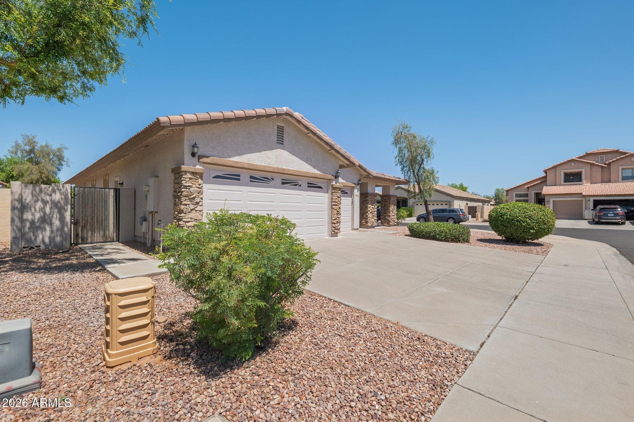 4414 W St Kateri Dr — photo 2