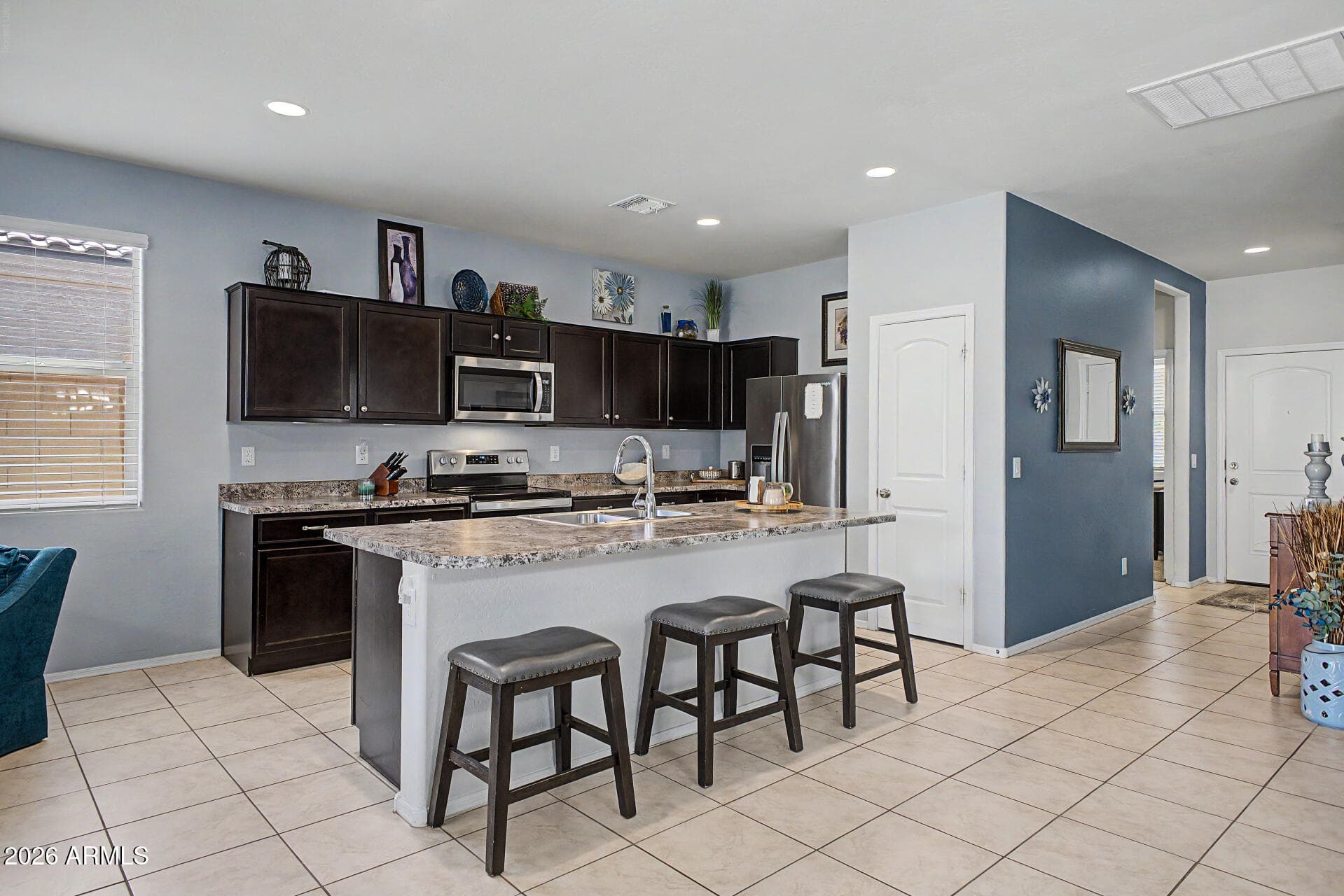 1258 E DENVIL DR - Photo 3