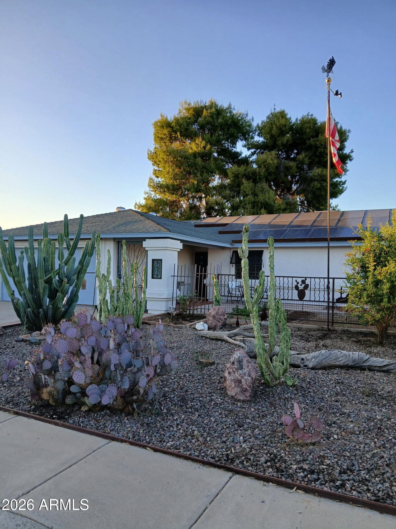 3638 W Michelle Dr — photo 1