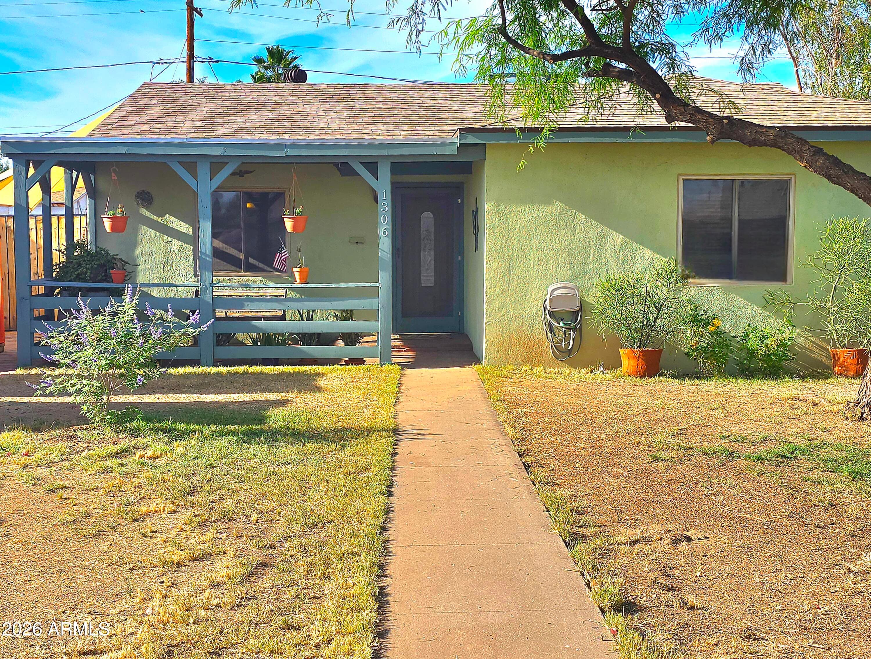 1306 W Clarendon Ave — photo 2