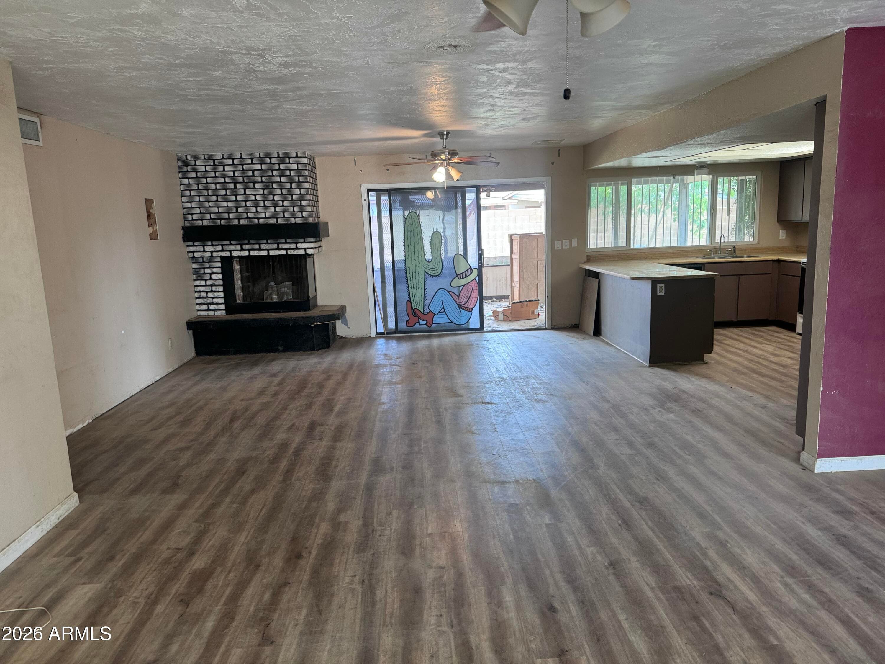 2602 E Charleston Ave — photo 1