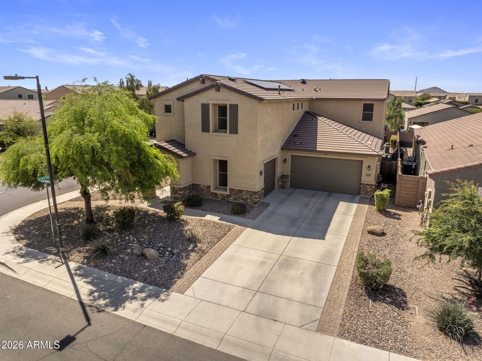 1013 W Blue Ridge Dr — photo 1