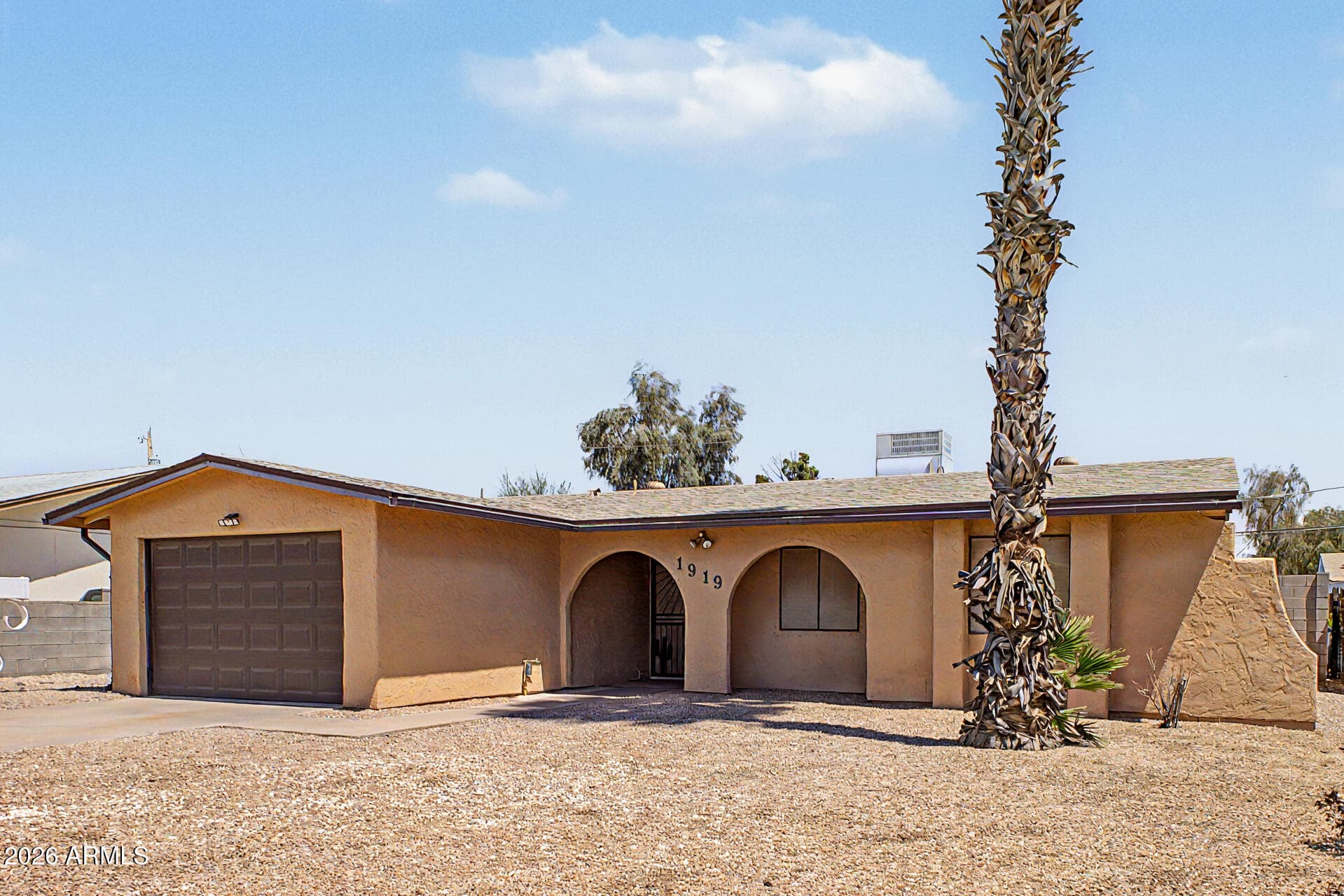 1919 S Plaza Dr — photo 2