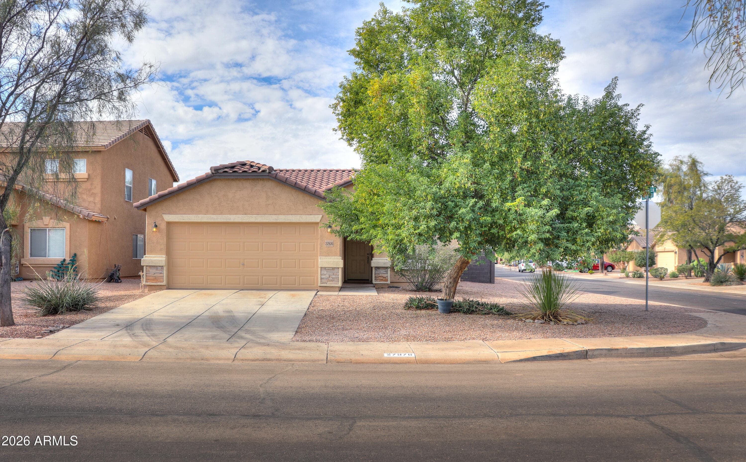 27976 N Gold Ln — photo 1