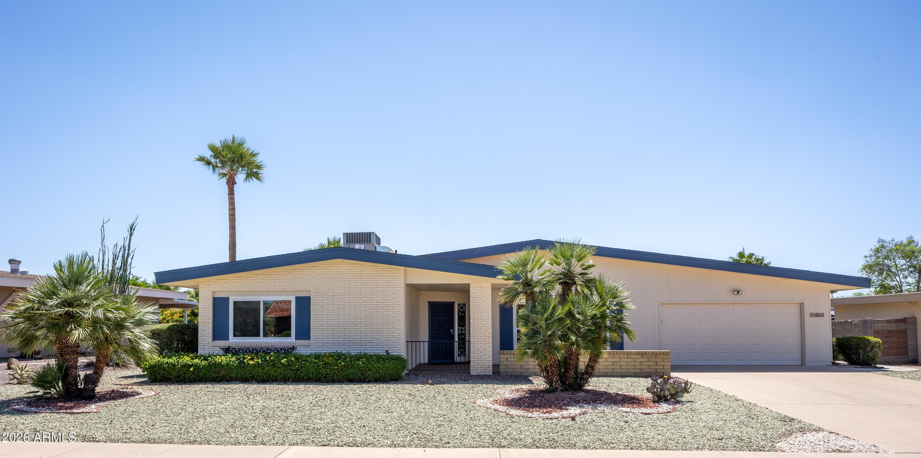 10833 W Acacia Dr — photo 1