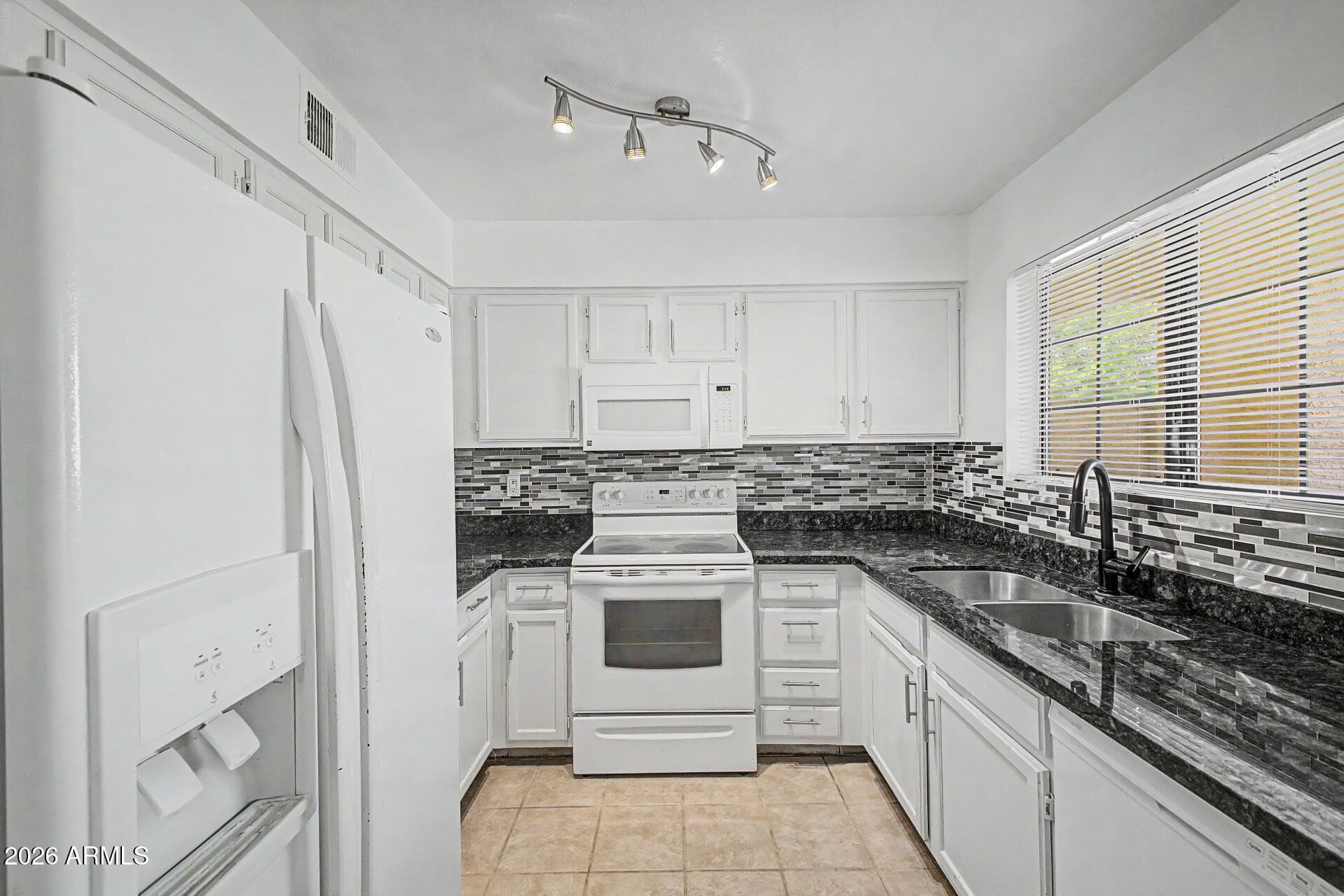 455 S Mesa Dr 175 — photo 1