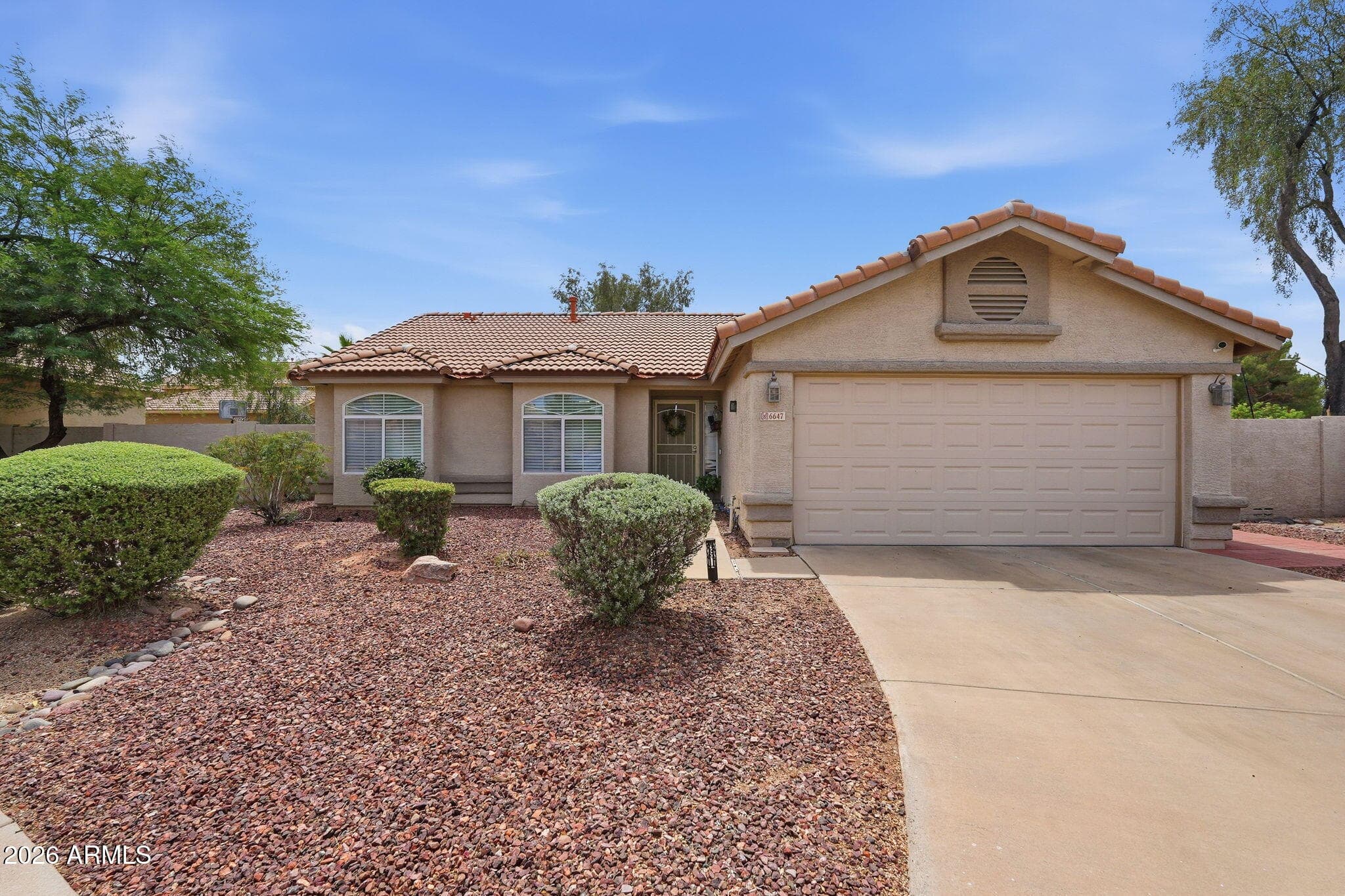 6647 W Tonopah Dr — photo 2