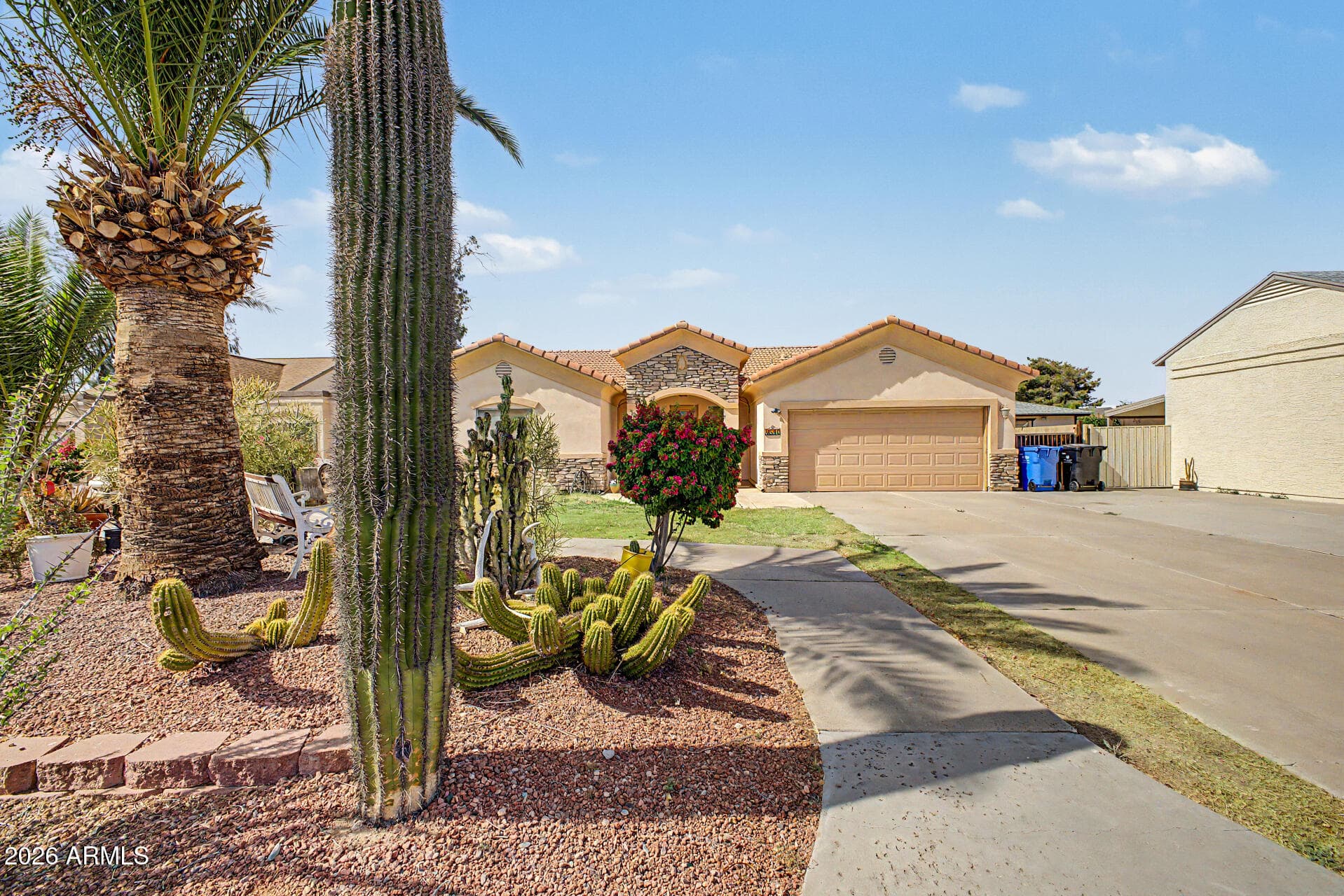 4540 W Renee Dr — photo 1