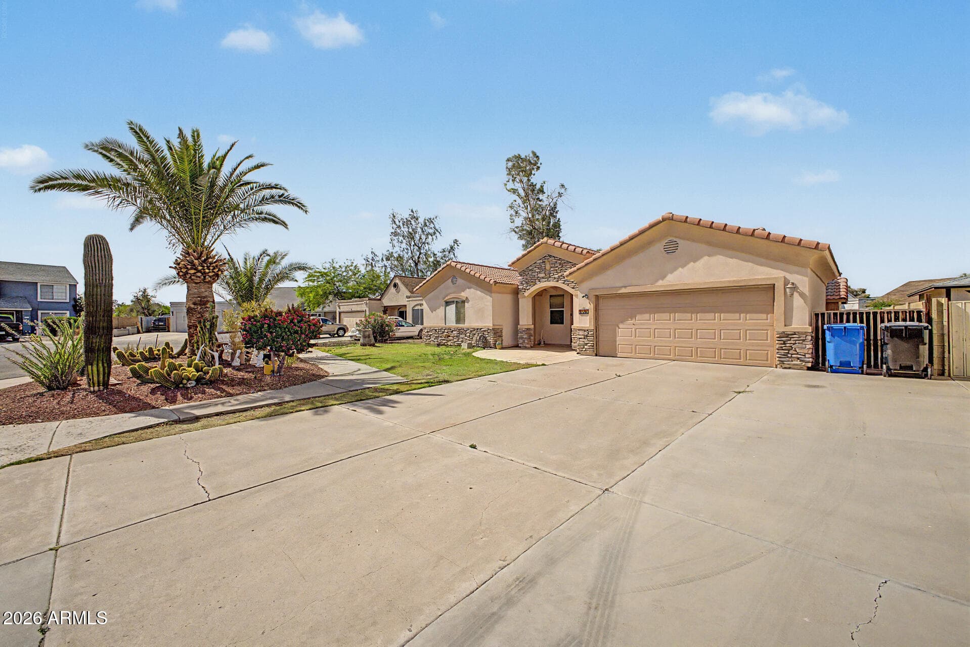 4540 W RENEE DR - Photo 3