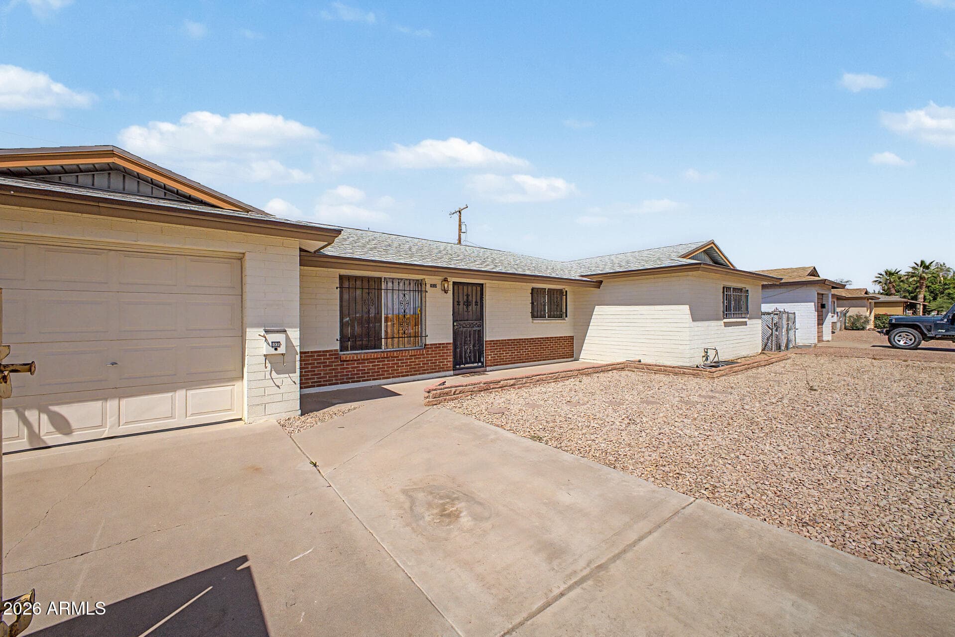 1522 W 7TH ST - Photo 2