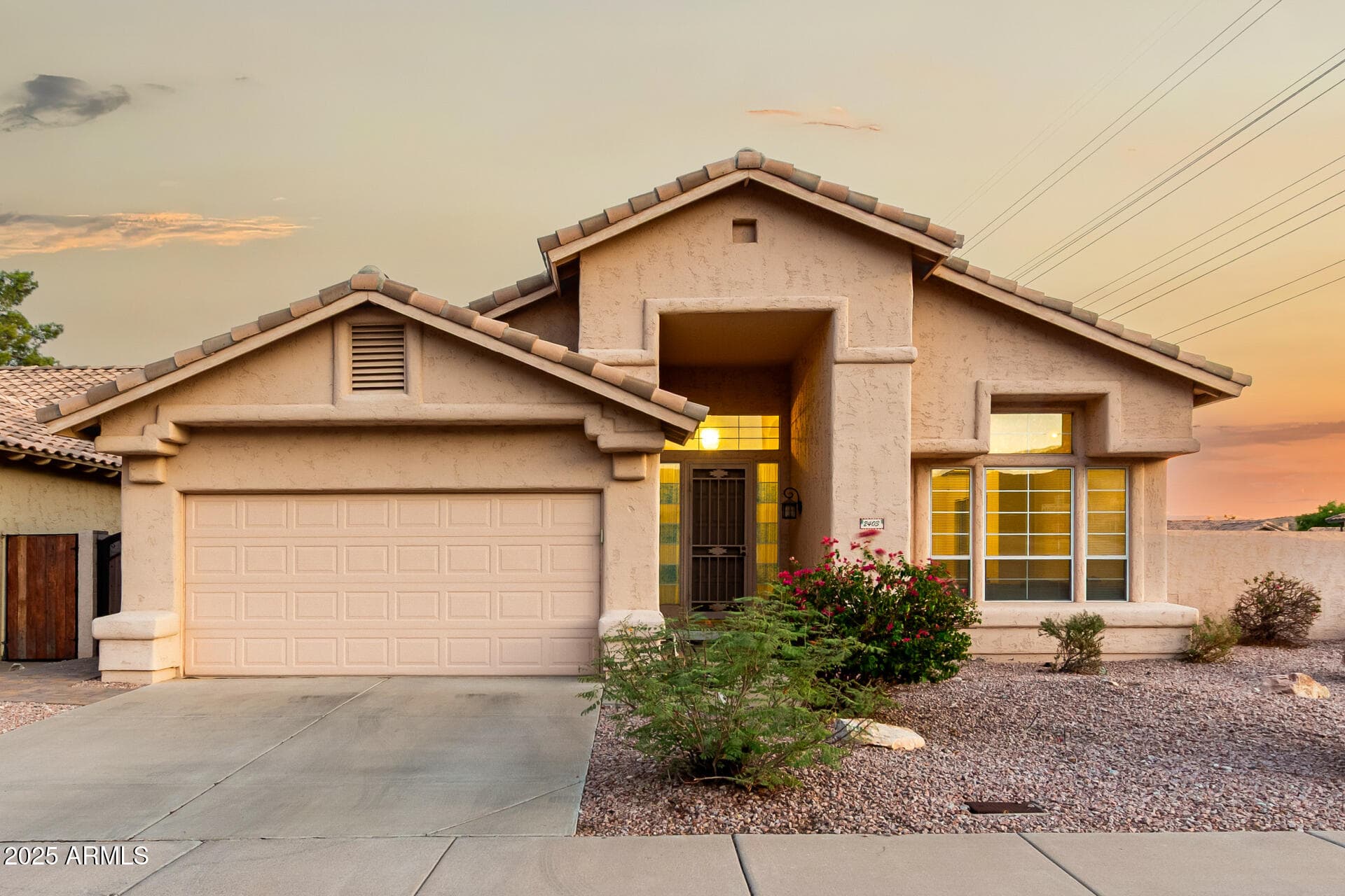 2403 E Mountain Vista Dr — photo 1