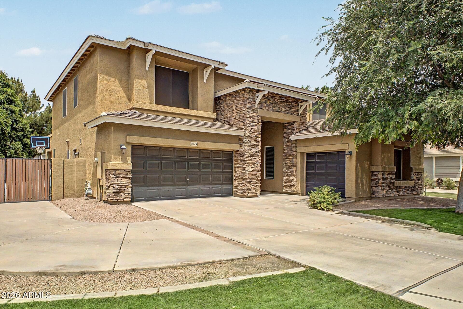 3094 E Cotton Ln — photo 1
