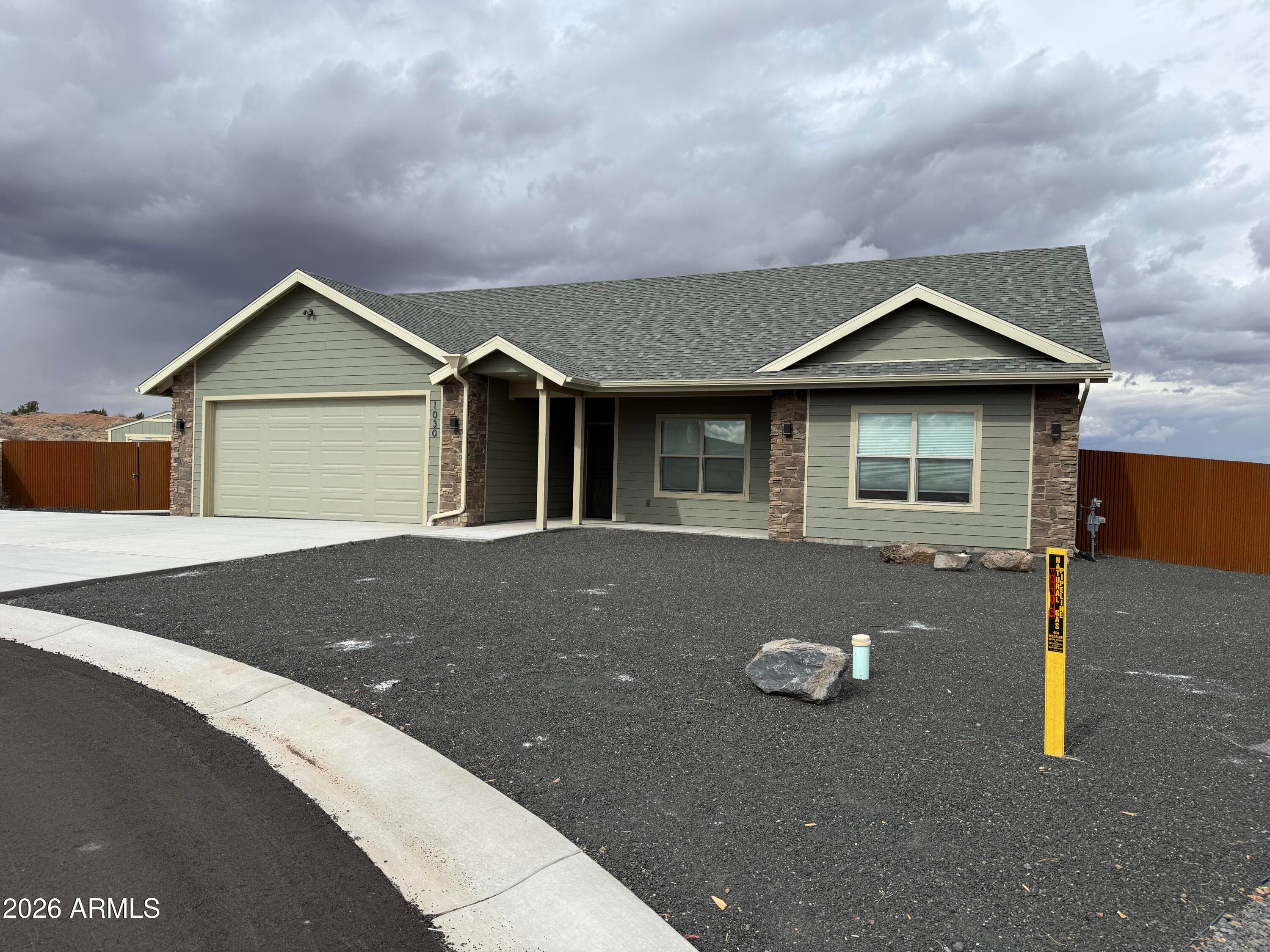 1030 N Hillshire Circle — photo 1