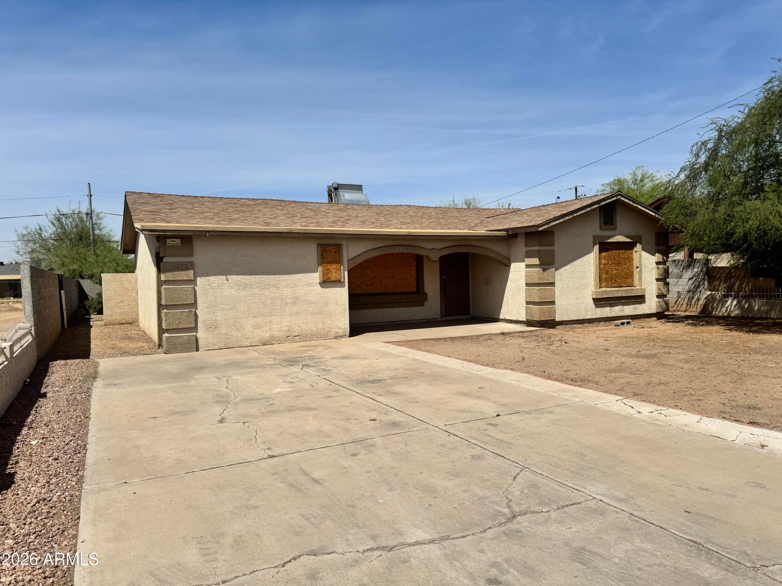 3426 W Palm Ln — photo 2