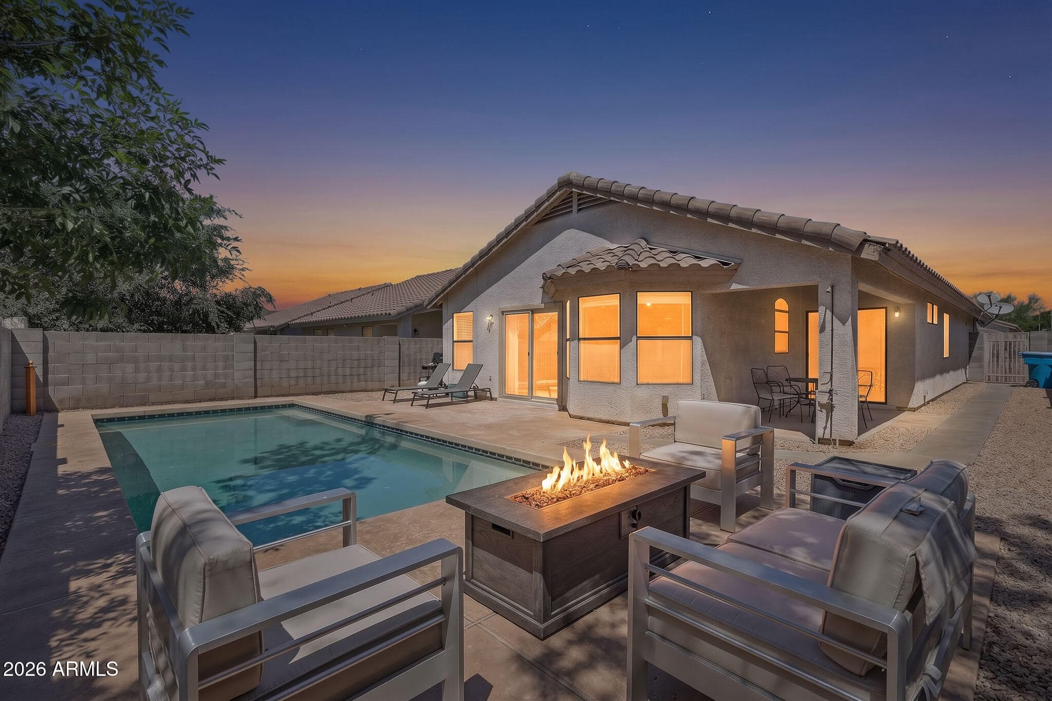 3819 W Tonopah Dr — photo 1