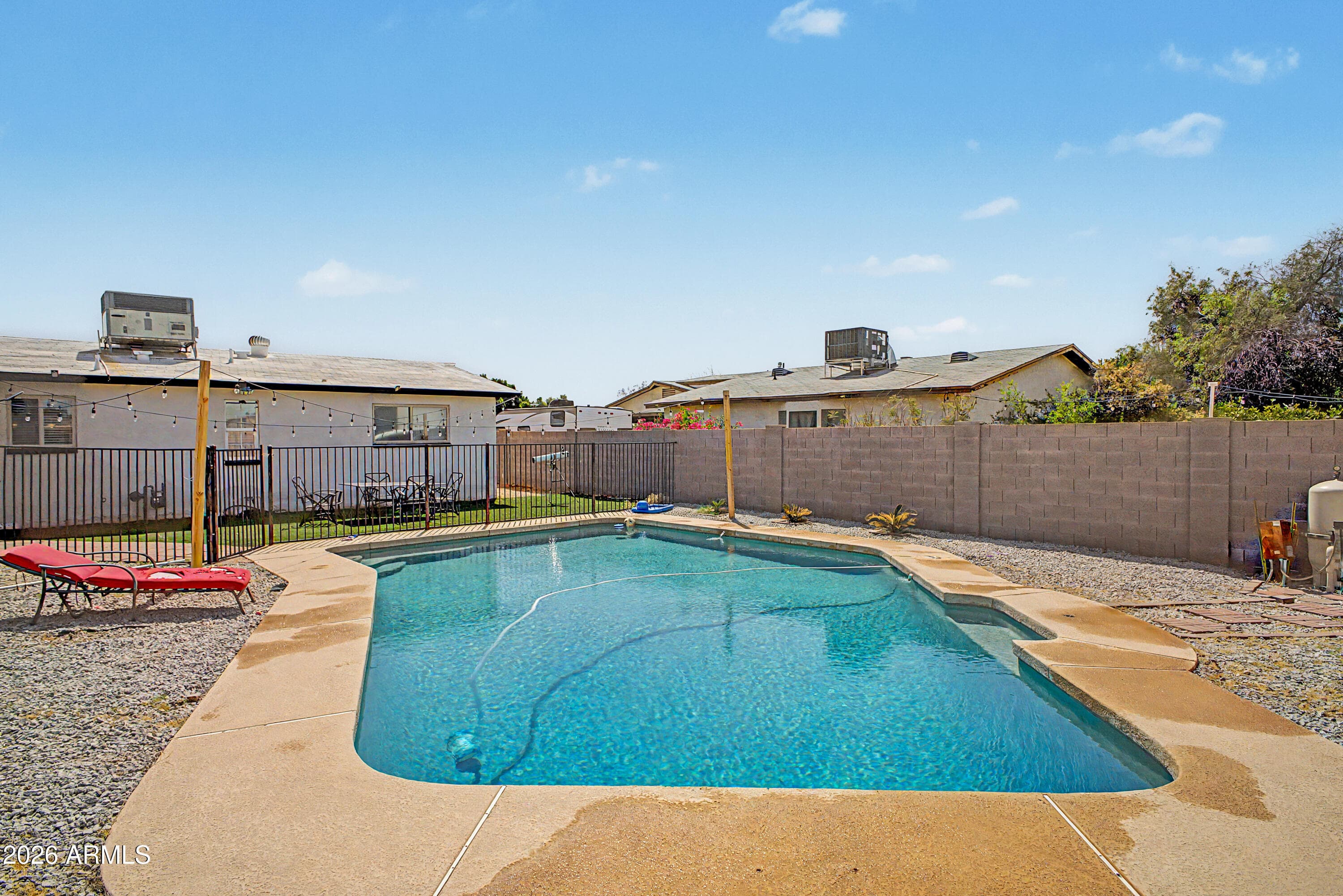 324 N 88th St — photo 1