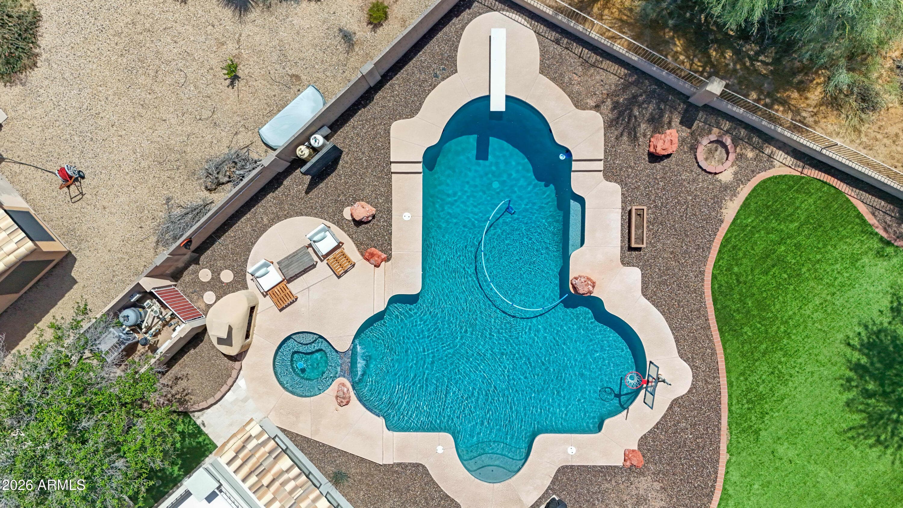 4019 E Montgomery Rd — photo 2