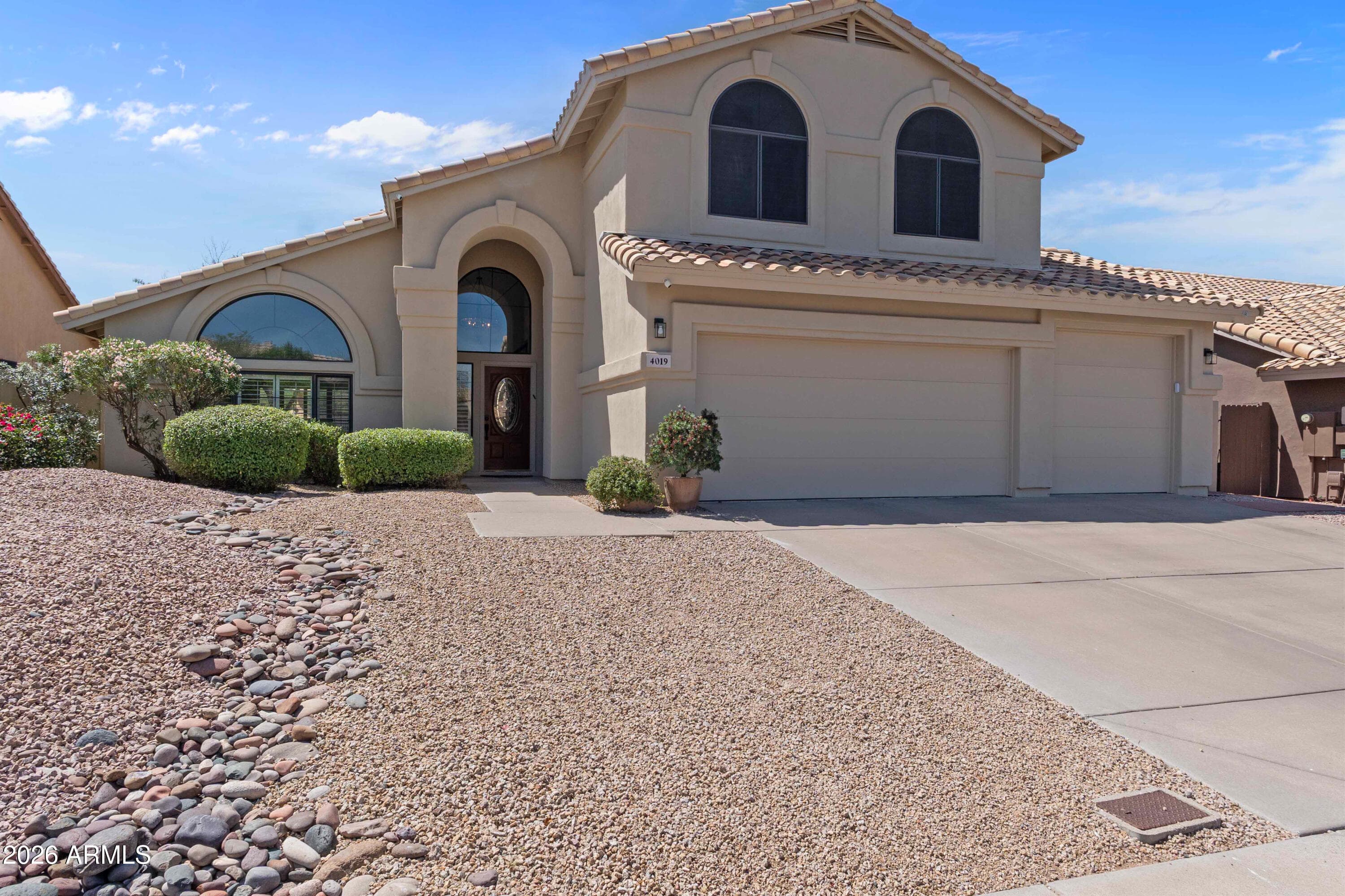 4019 E Montgomery Rd — photo 1