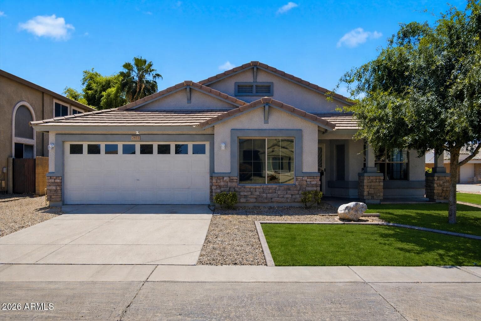 2933 W Maldonado Rd — photo 2