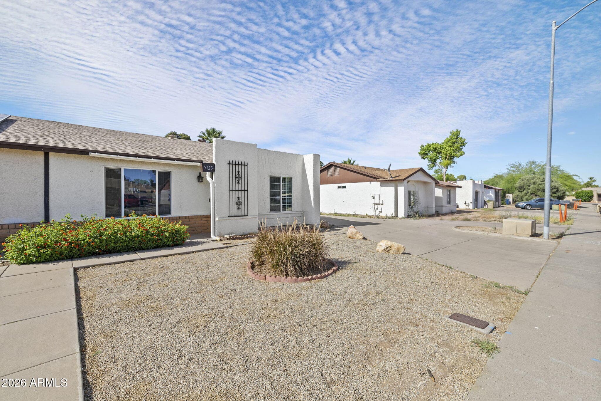 5123 W WILLOW AVE - Photo 3
