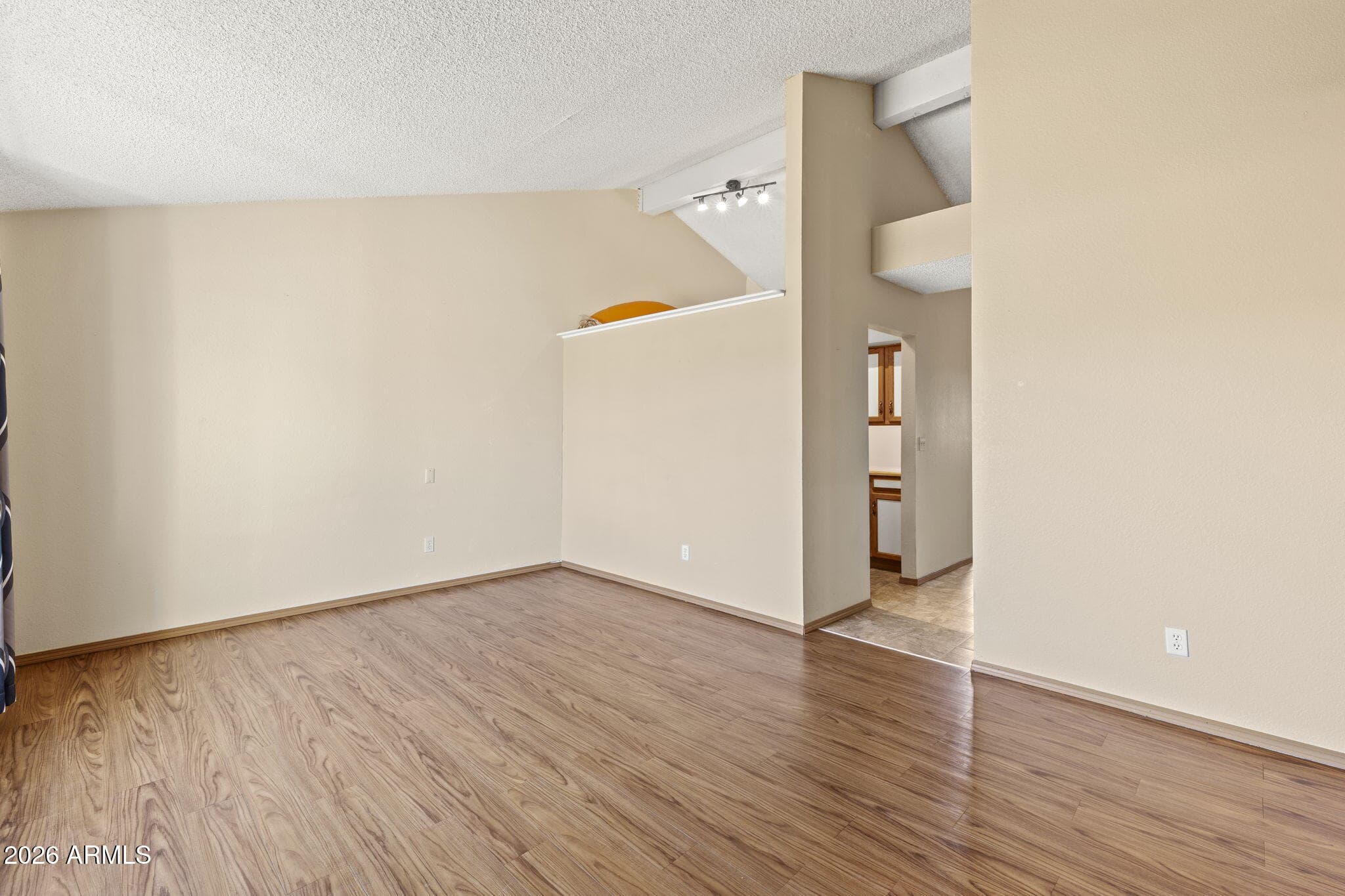 5123 W WILLOW AVE - Photo 4