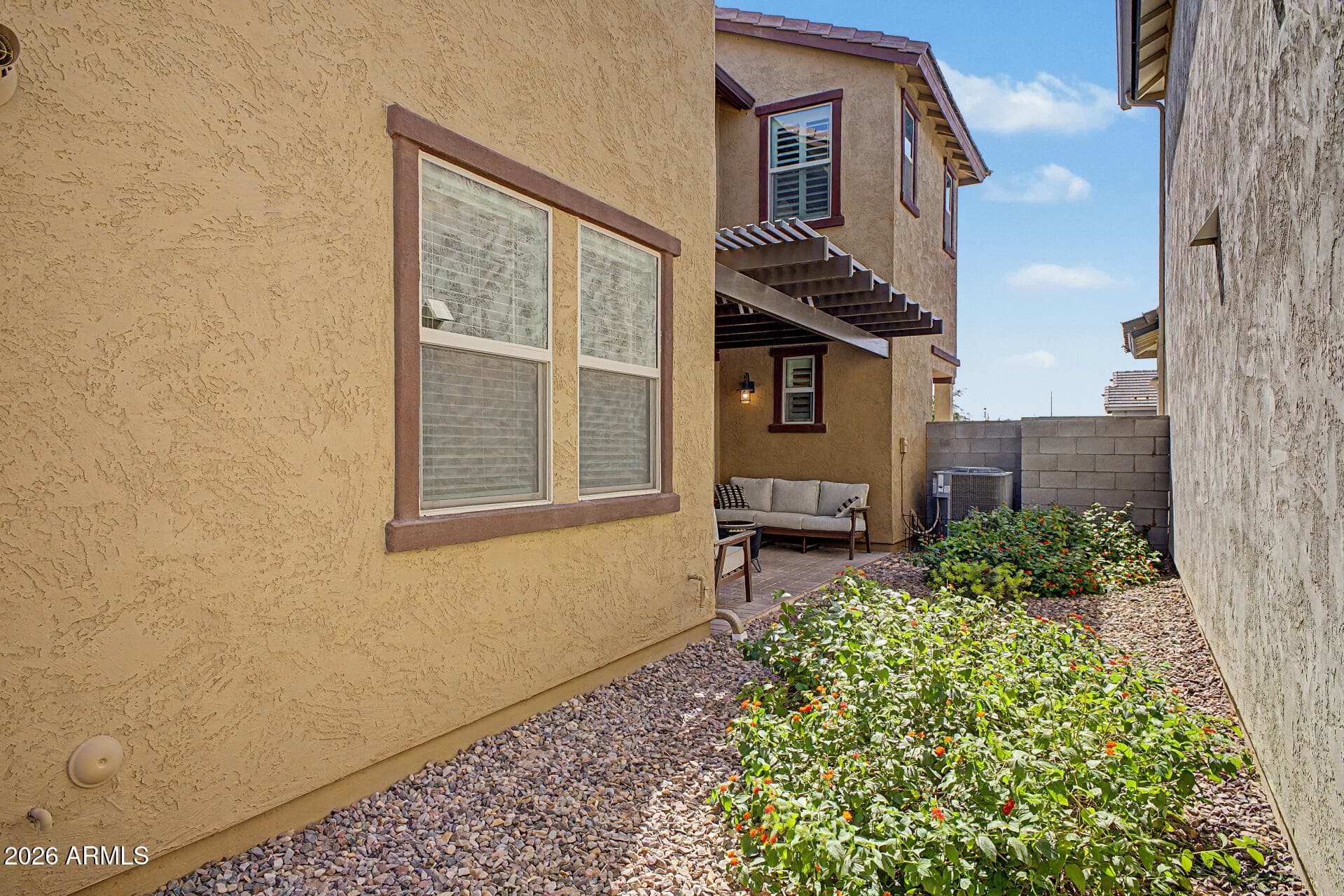 2583 S Entwistle St — photo 42