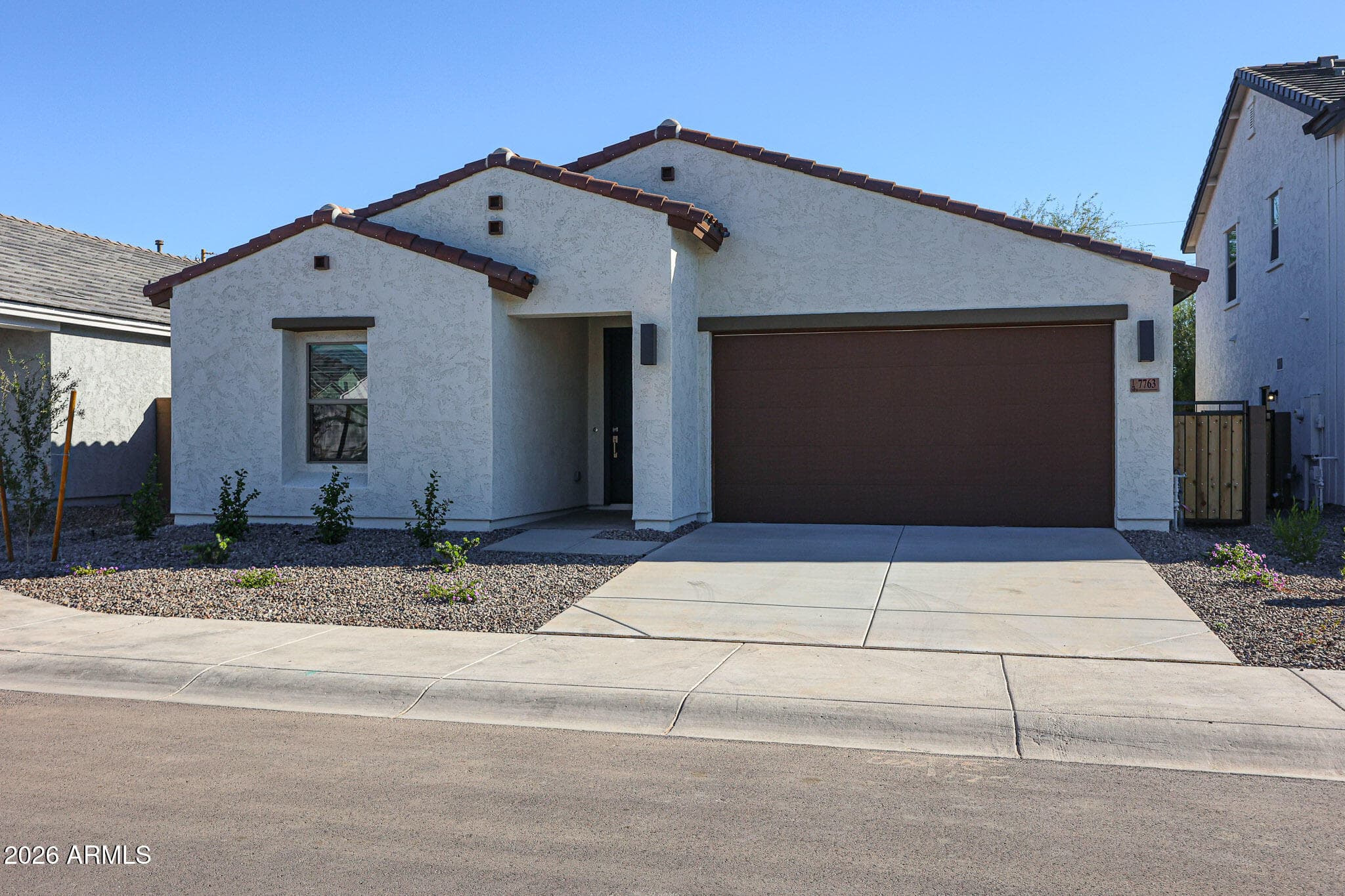 7763 N 86th Ln — photo 1