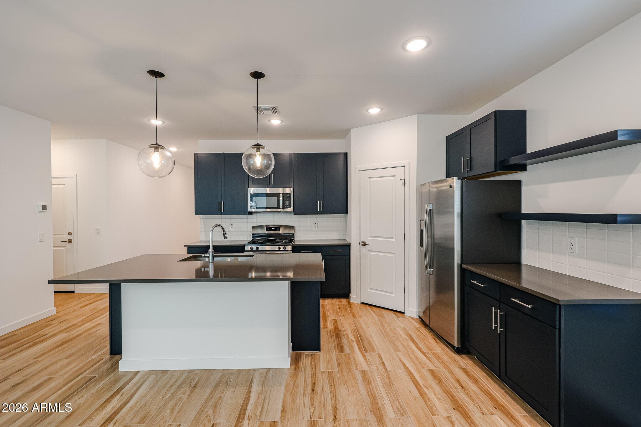 7763 N 86th Ln — photo 2