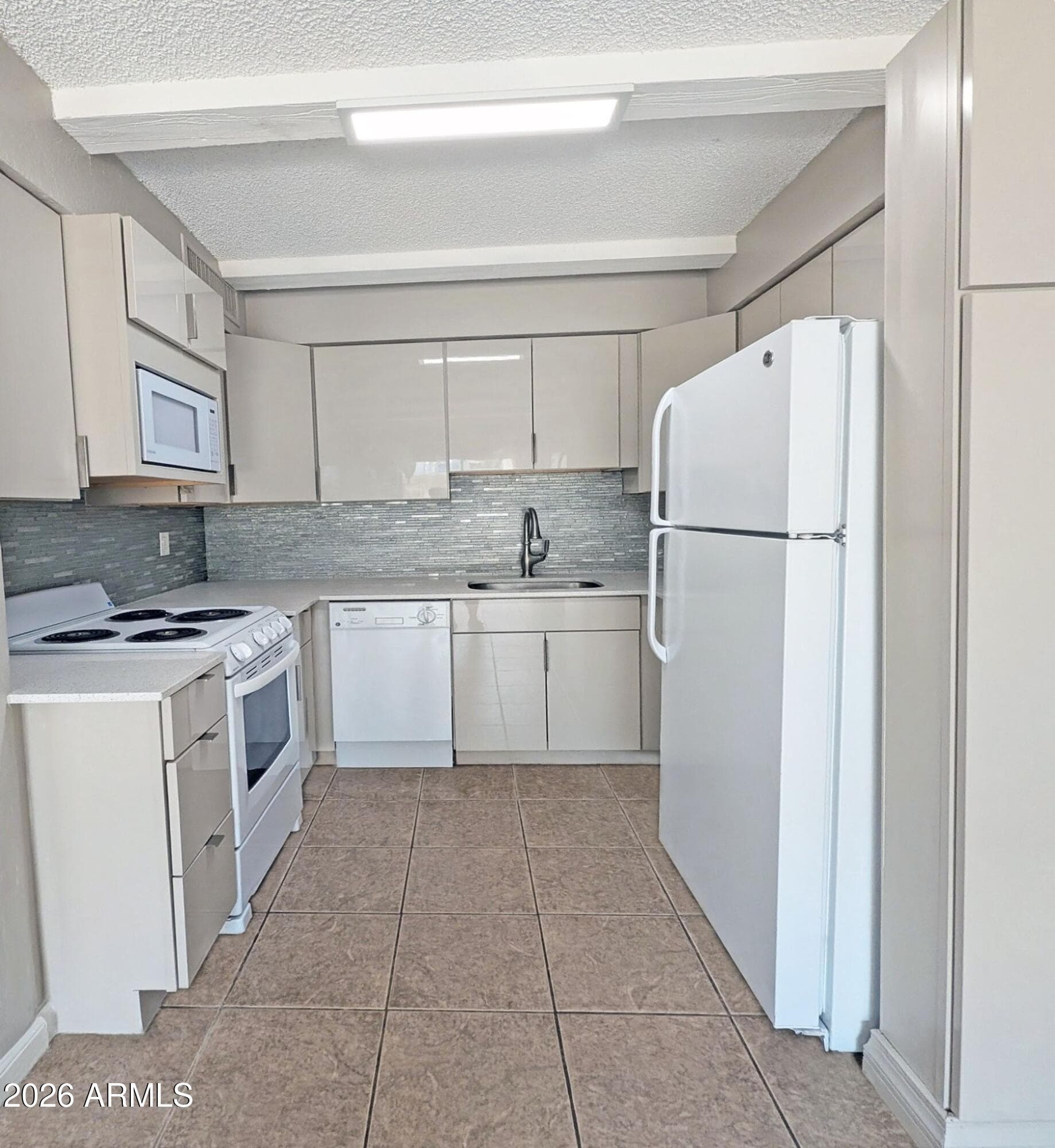 1018 E Osborn Rd A — photo 2
