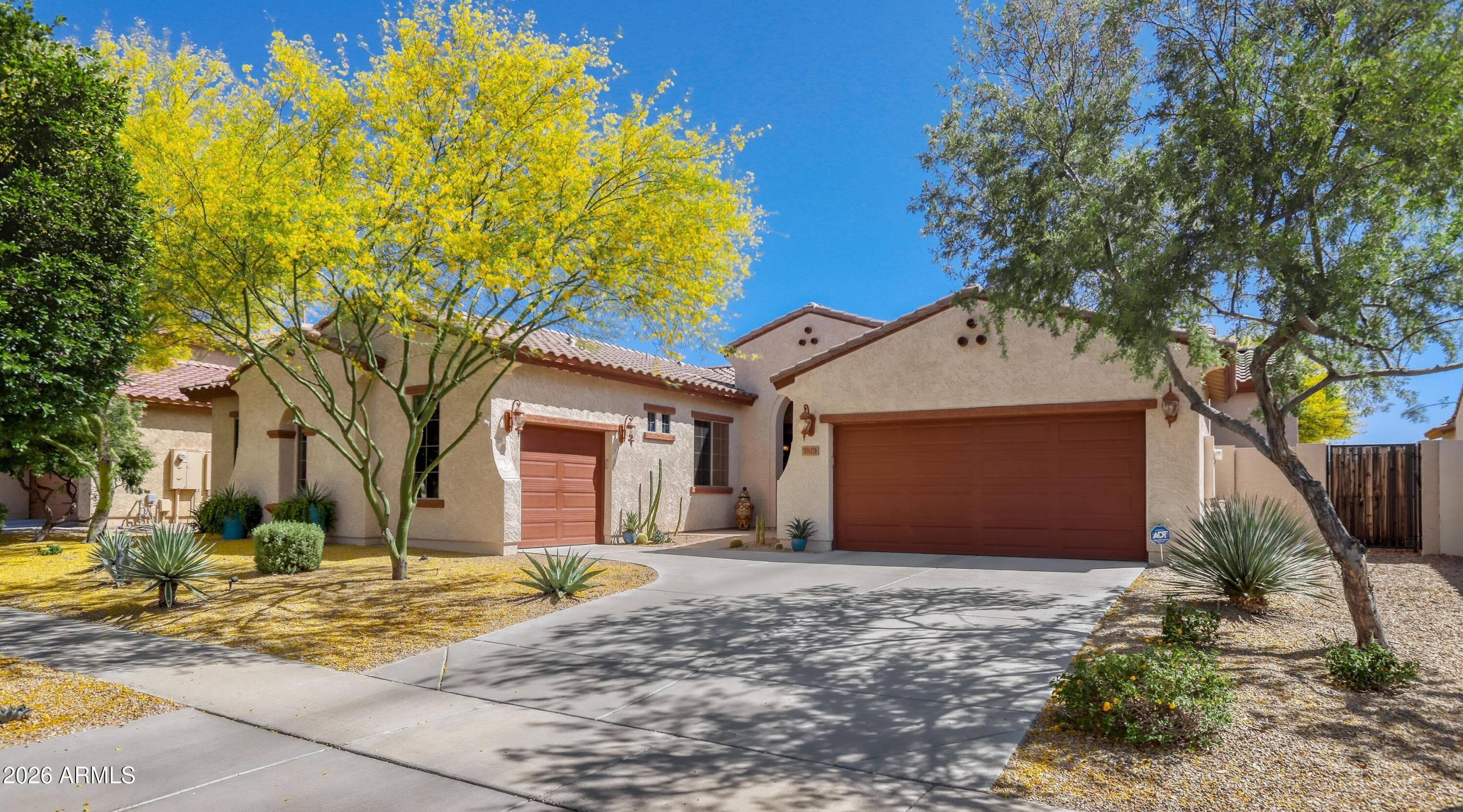 1513 W BRAMBLE BERRY LN - See more photos