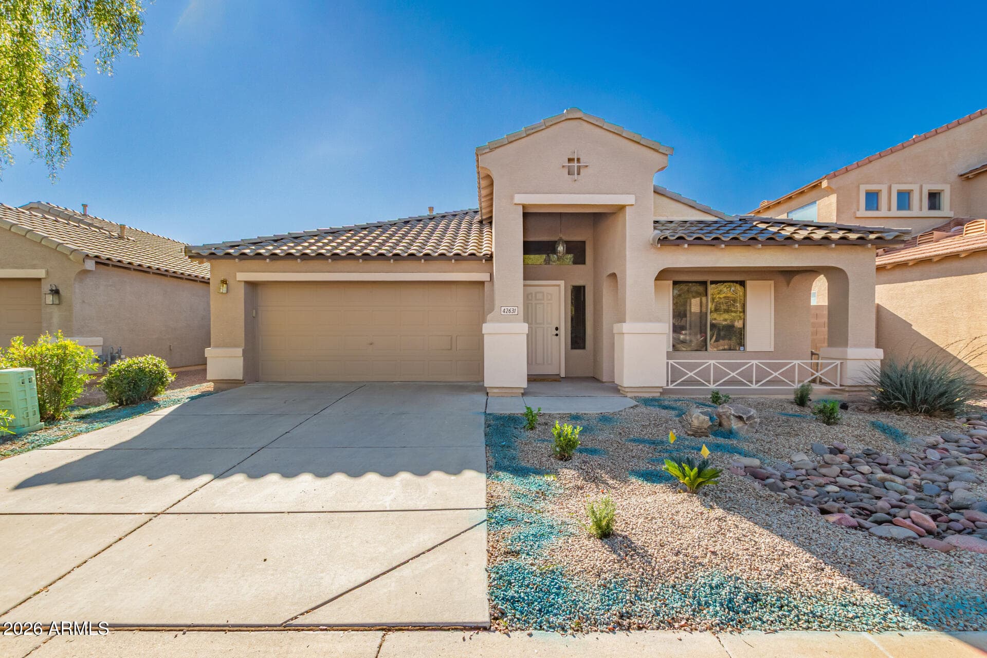 42631 W Venture Rd — photo 1